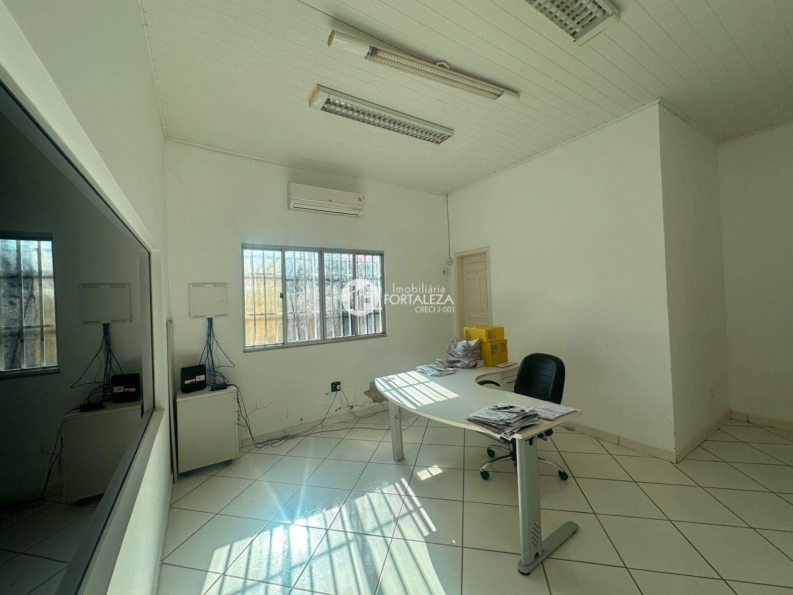 Casa Residencial à venda no Estação Experimental:
