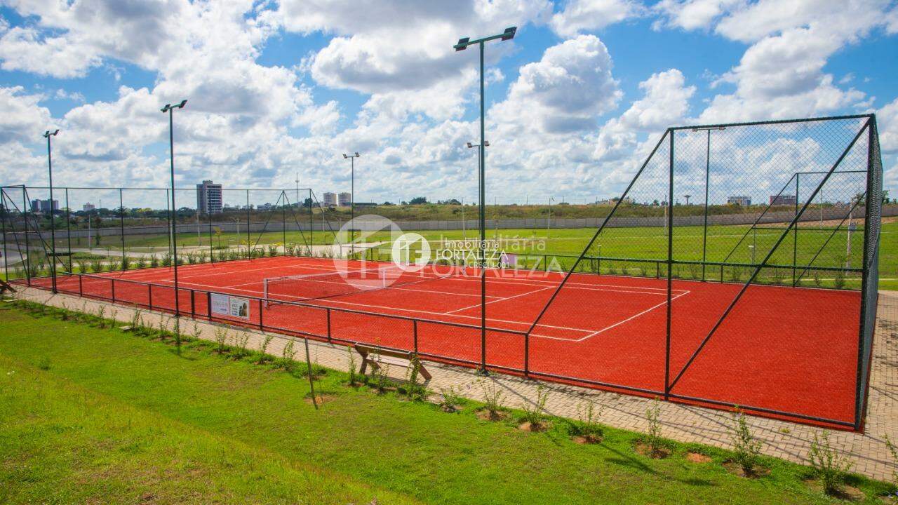 Terreno à venda no Condomínio Swiss Park: 