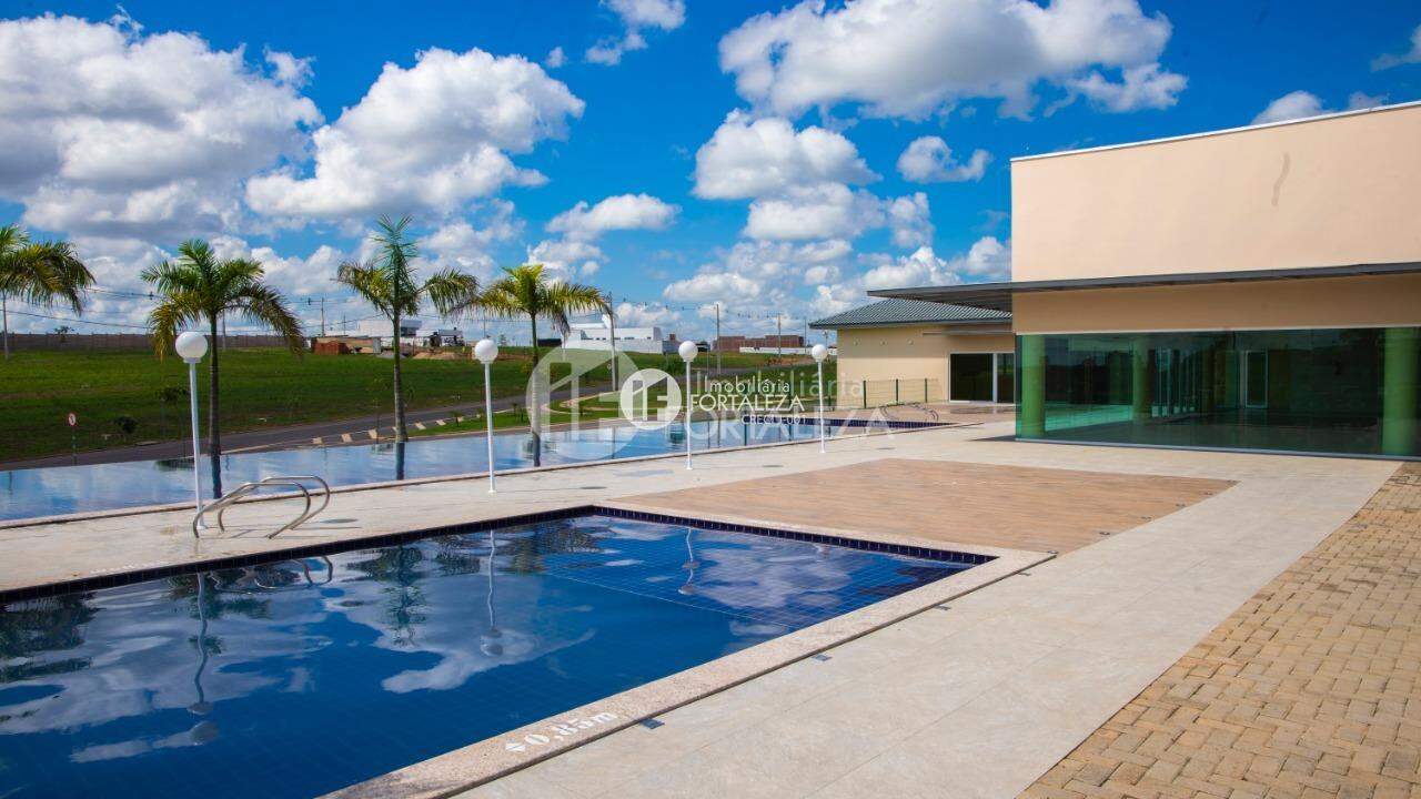 Terreno à venda no Condomínio Swiss Park: 