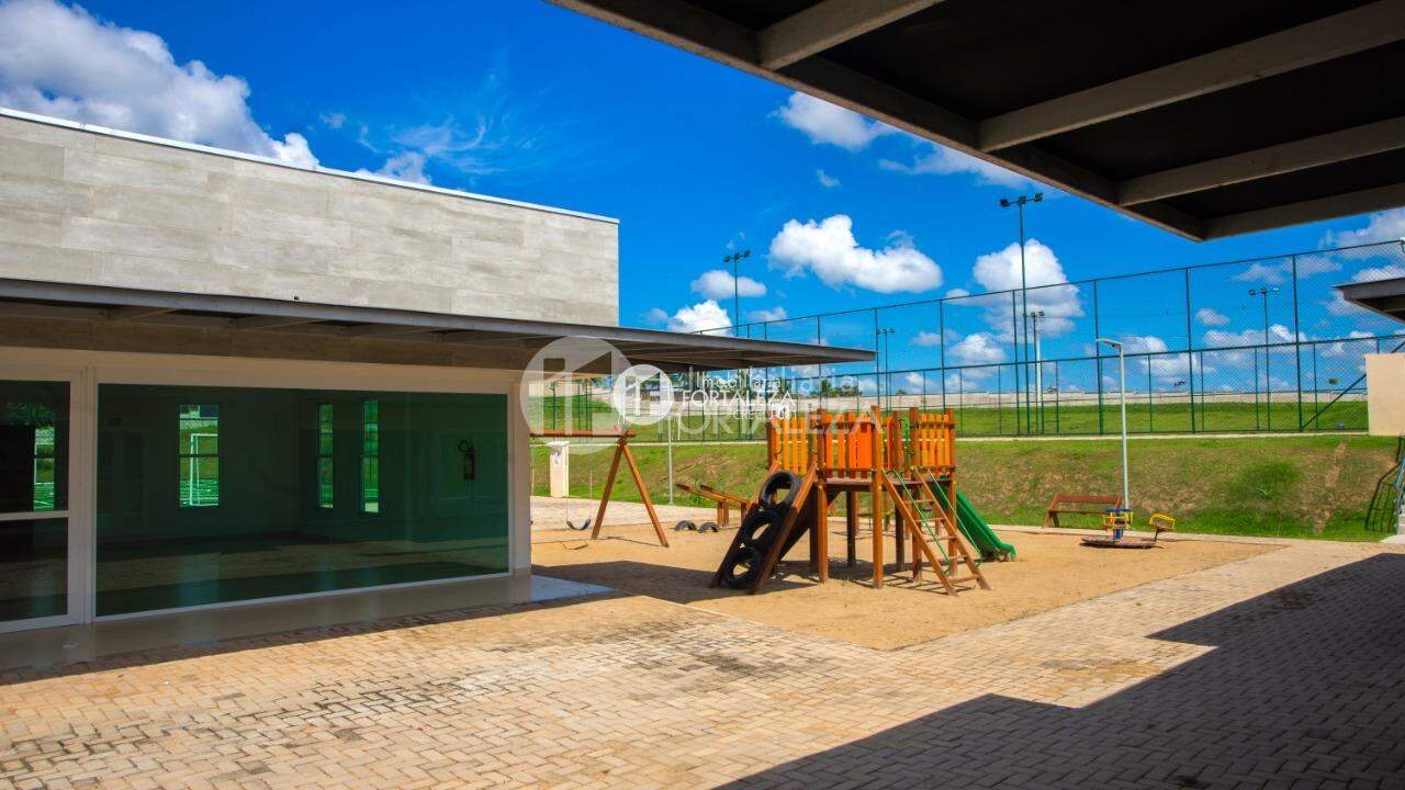 Terreno à venda no Condomínio Swiss Park: 