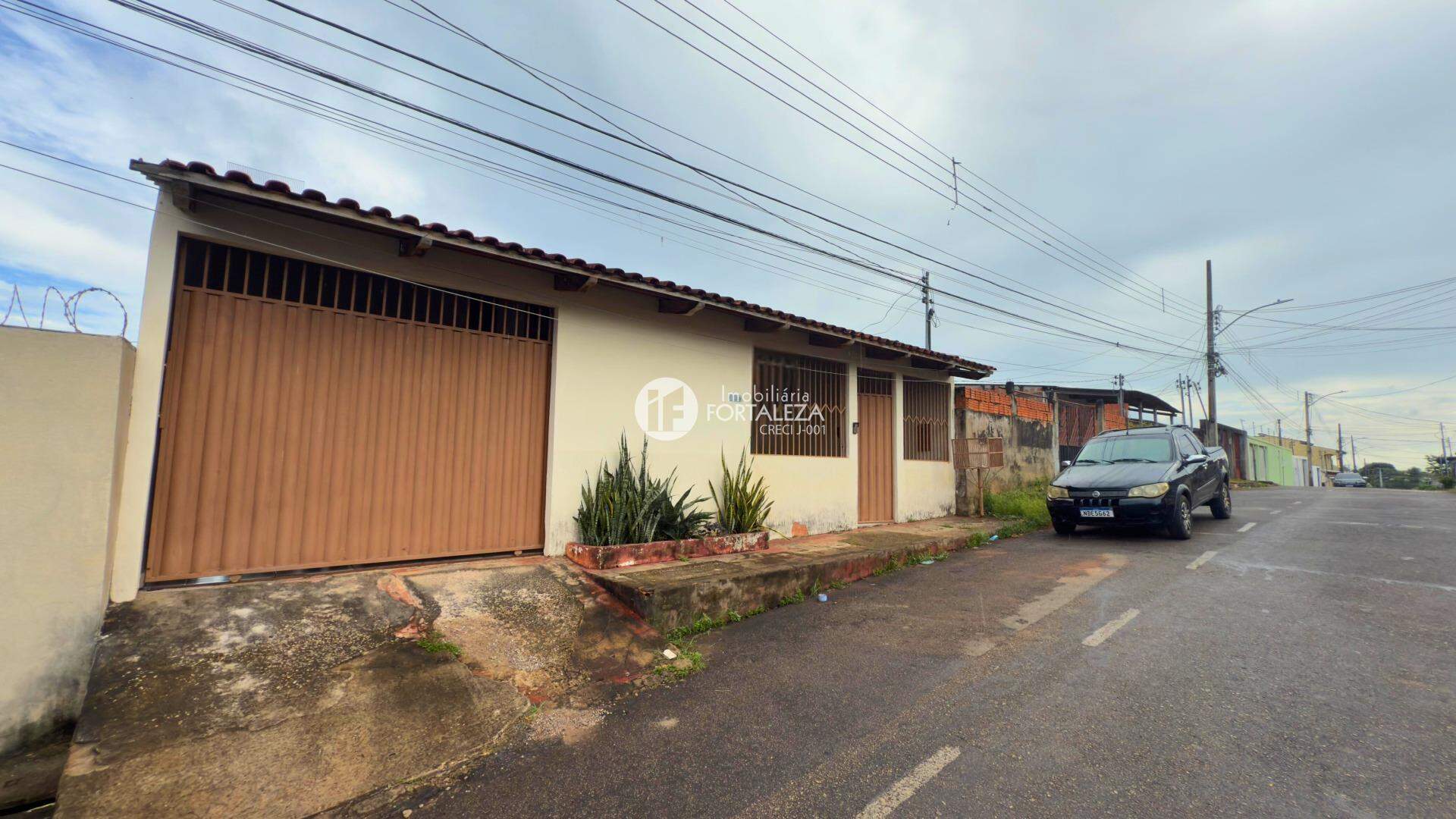 Casa Residencial à venda no Conjunto Tangará: