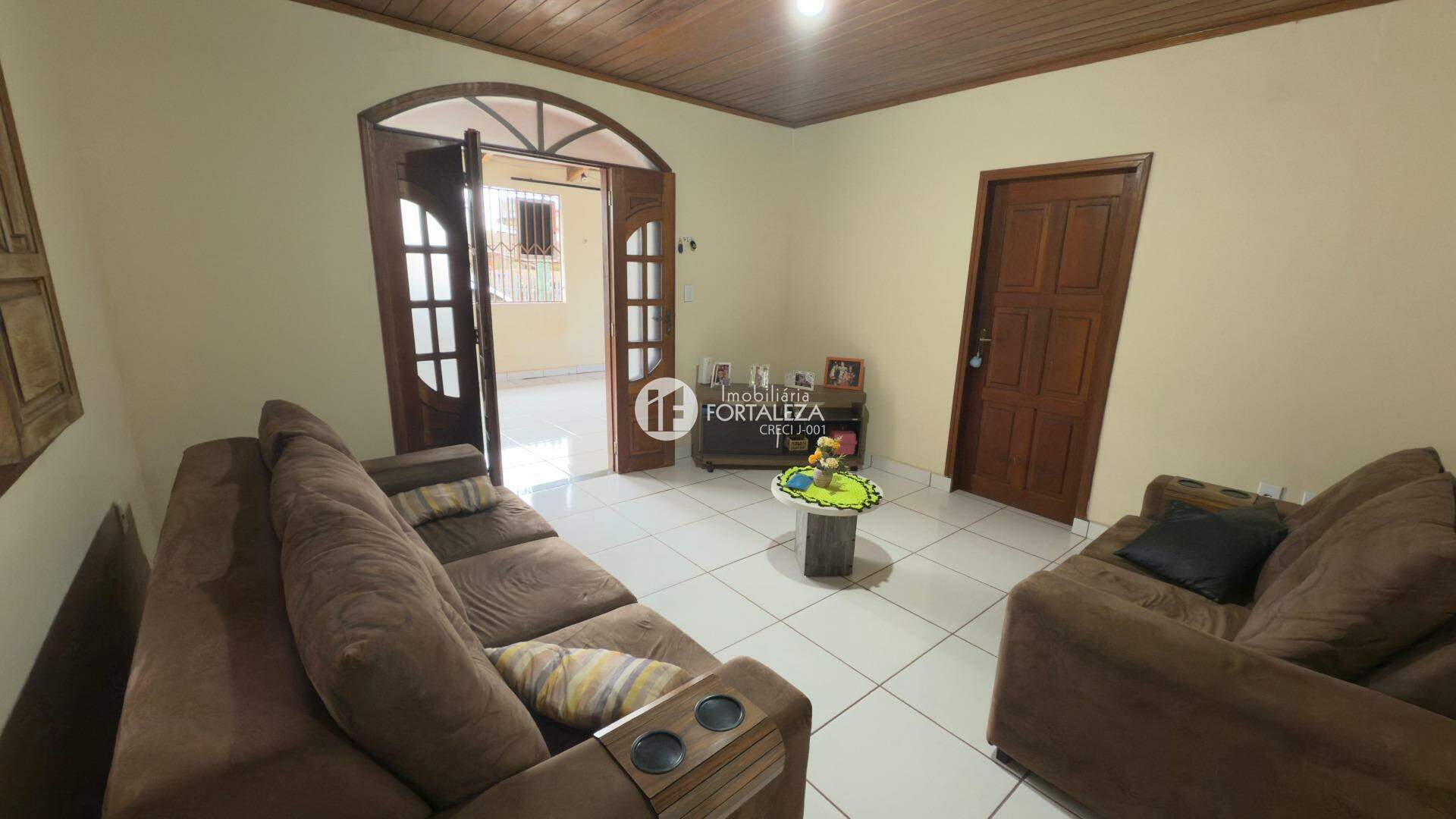 Casa Residencial à venda no Conjunto Tangará: 