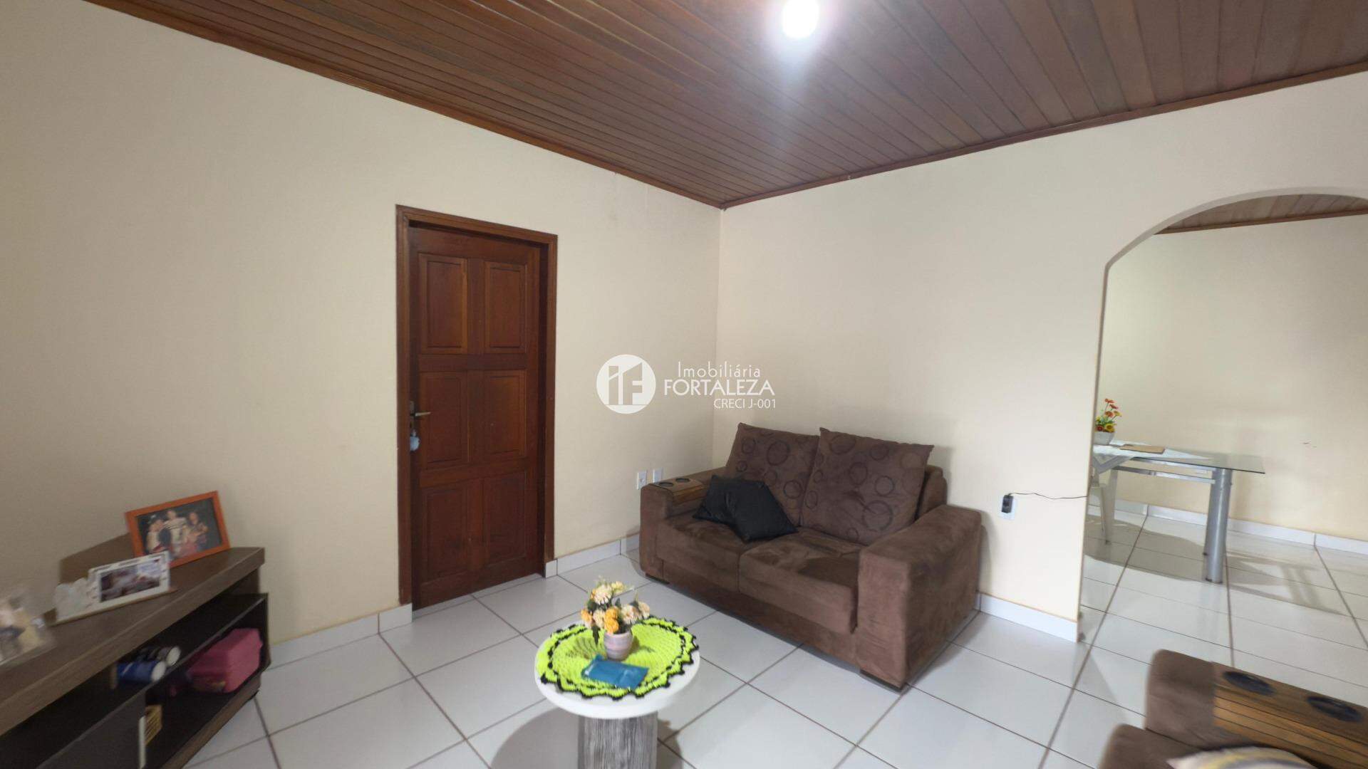 Casa Residencial à venda no Conjunto Tangará: 