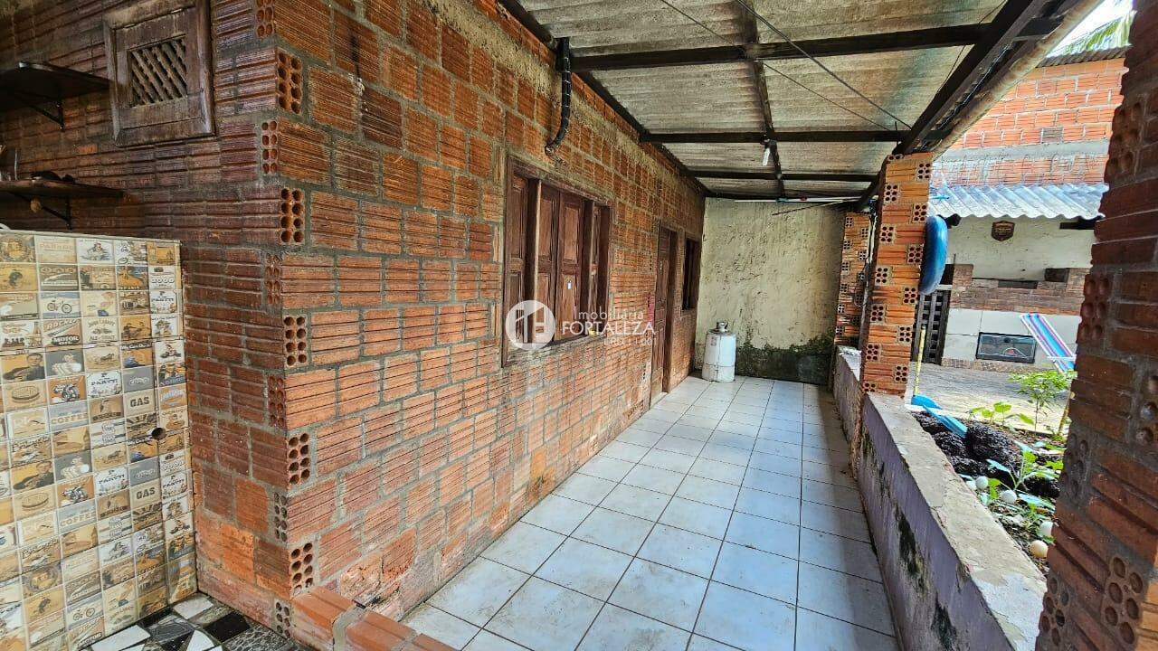 Casa à venda no Pedro Roseno: 