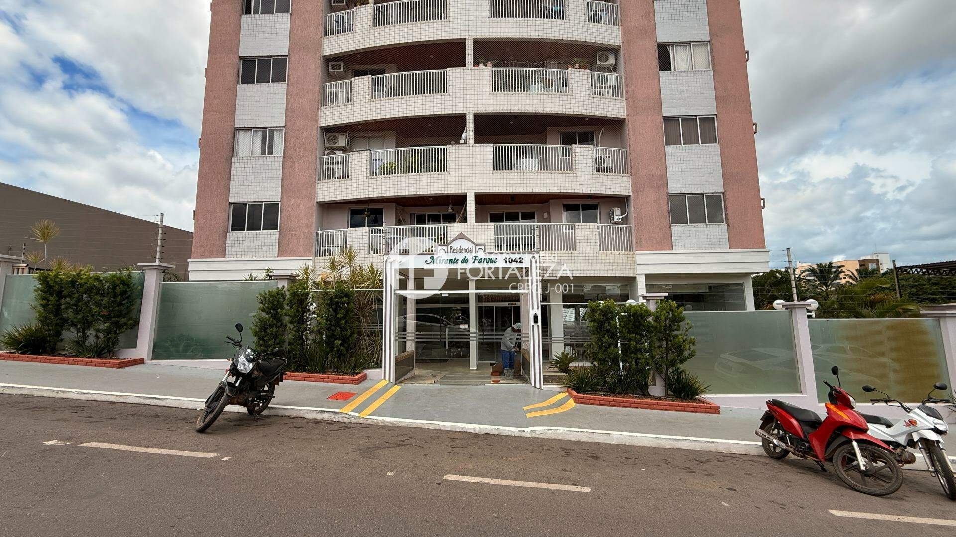 Apartamento à venda no Mirante do Parque: 