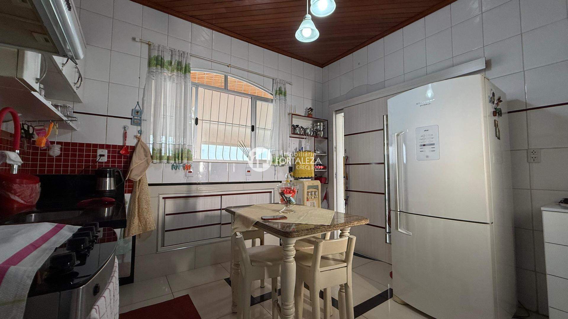 Casa à venda no Vila Ivonete: 