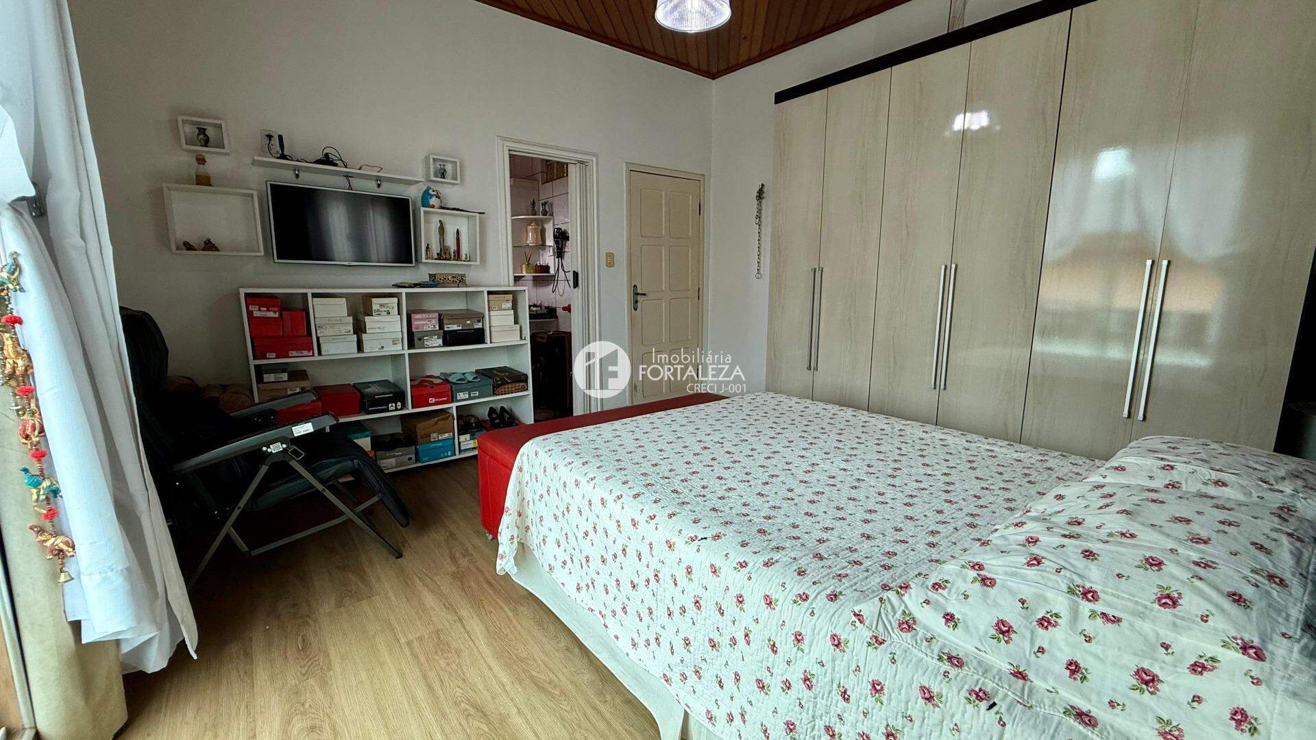 Casa à venda no Vila Ivonete: 