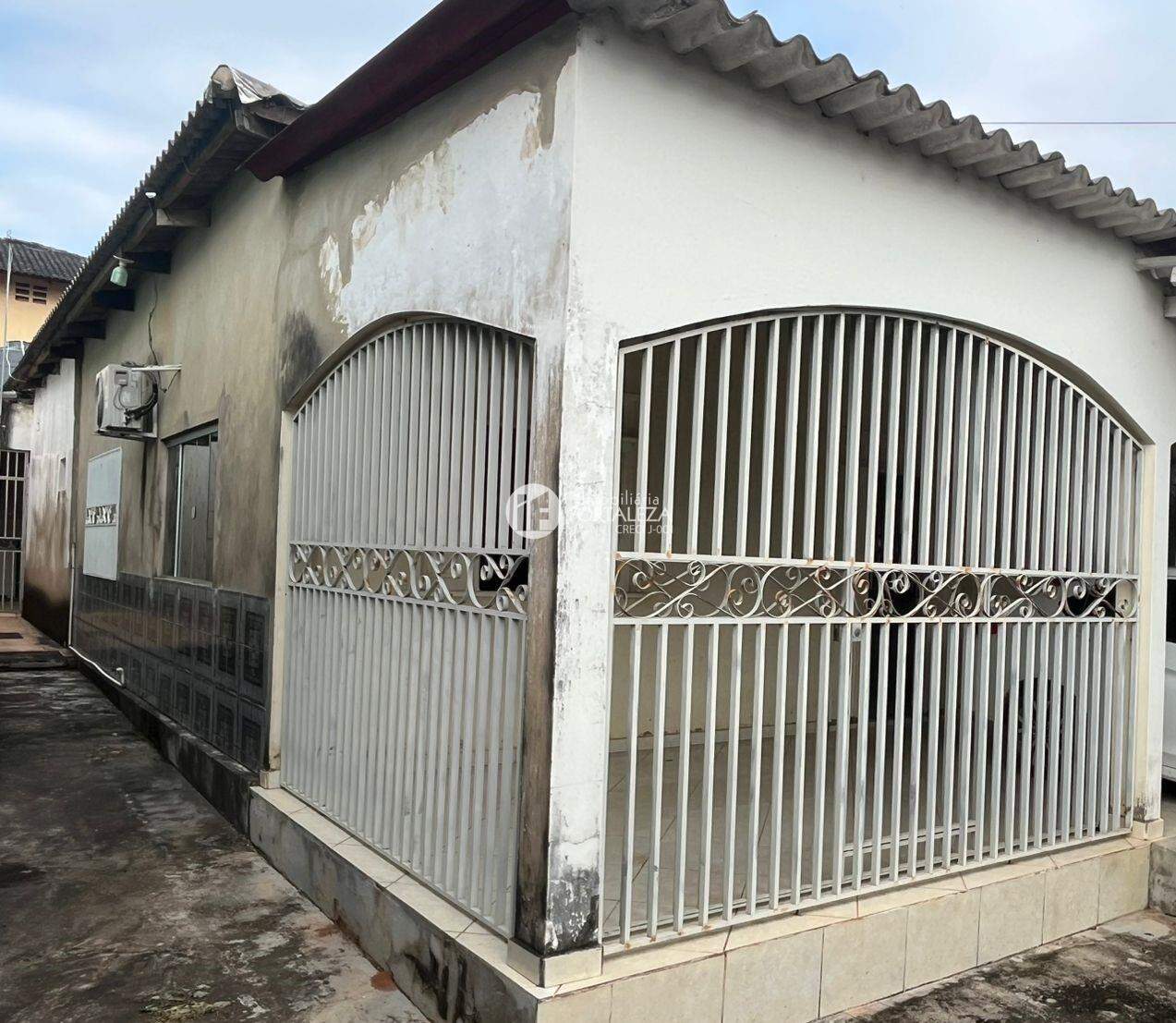 Casa Residencial à venda no Conjunto Xavier Maia: