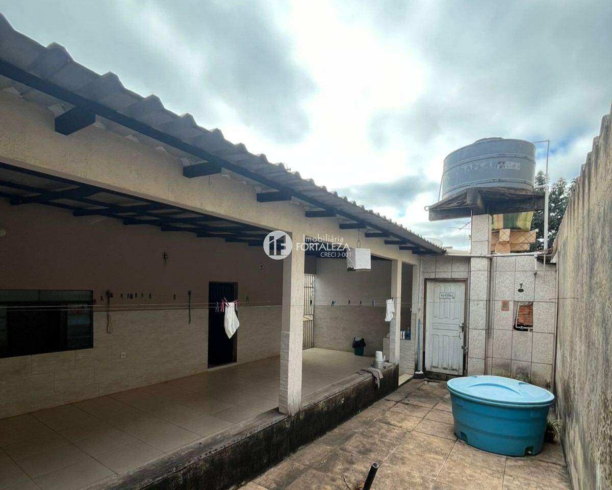 Casa Residencial à venda no Conjunto Xavier Maia: