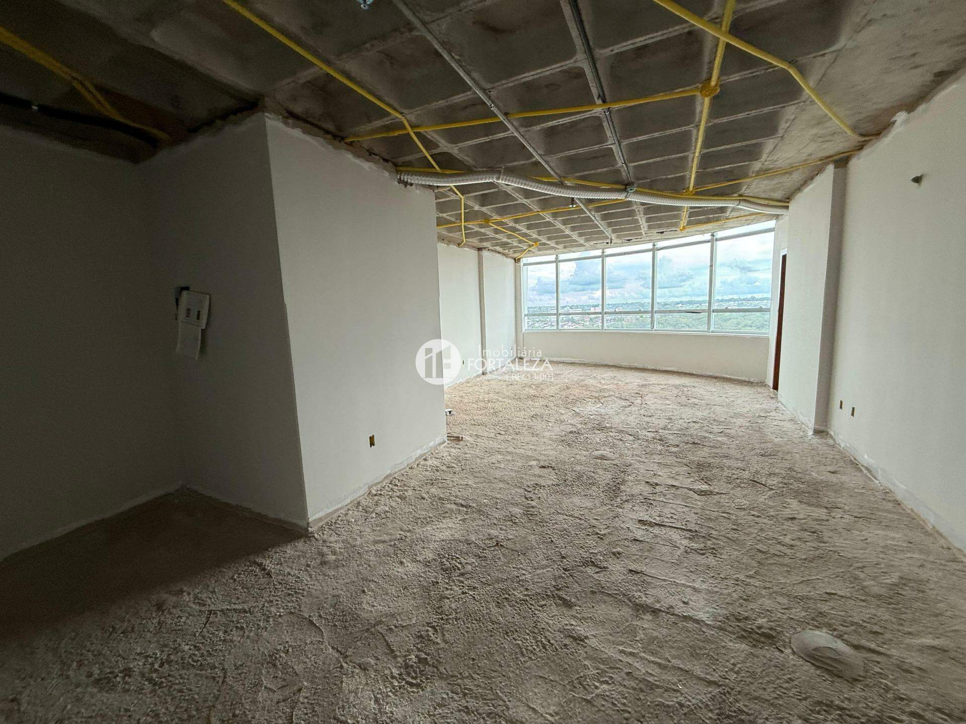 Sala à venda no Via Towers: 