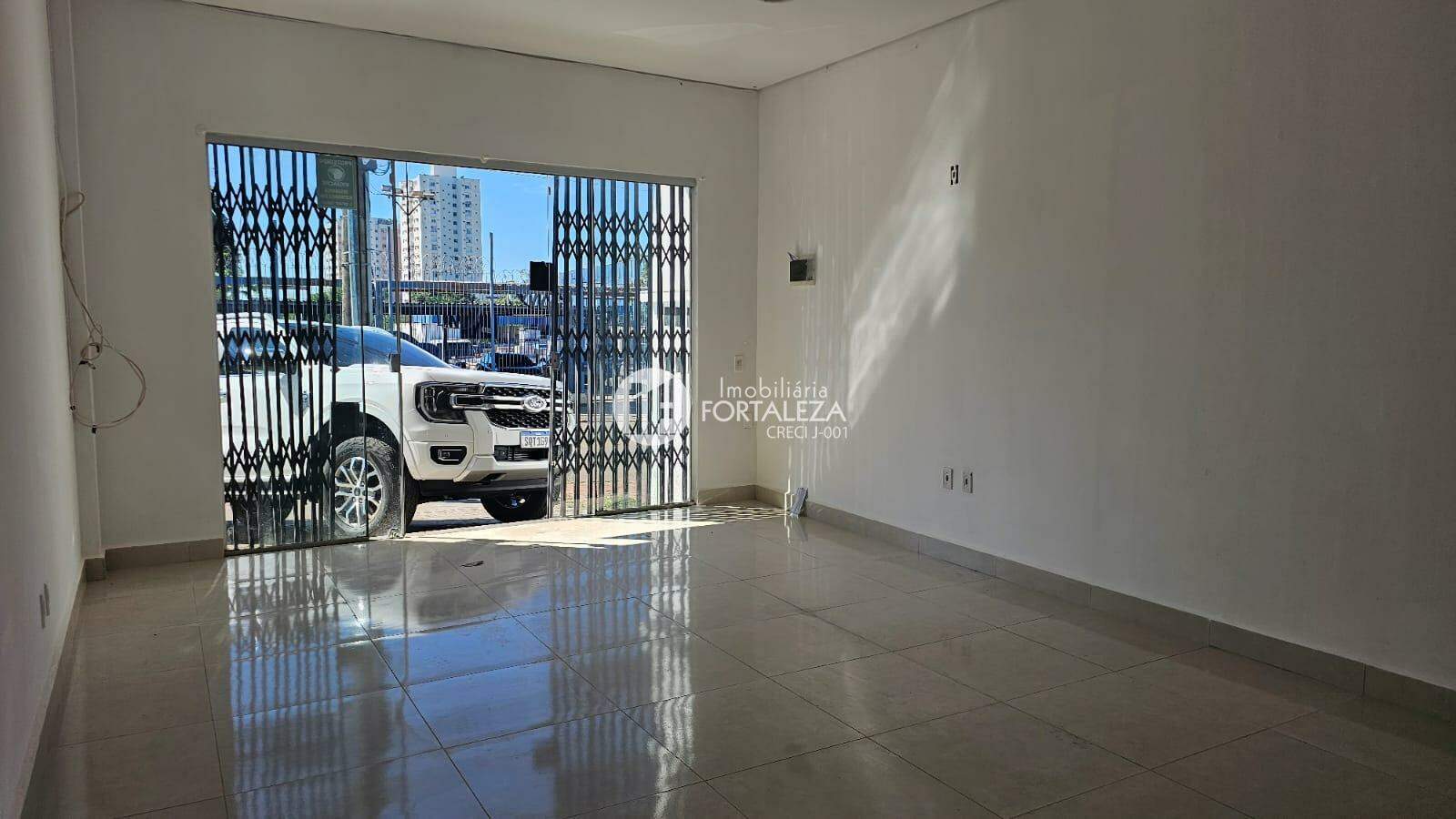 Sala para aluguel no Conjunto Mascarenhas de Moraes: