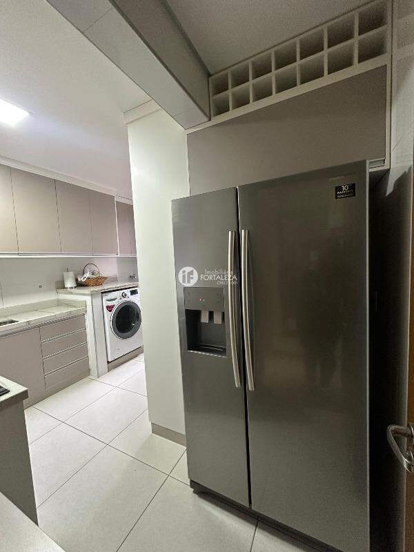 Apartamento à venda no Residencial Vitória Régia : 