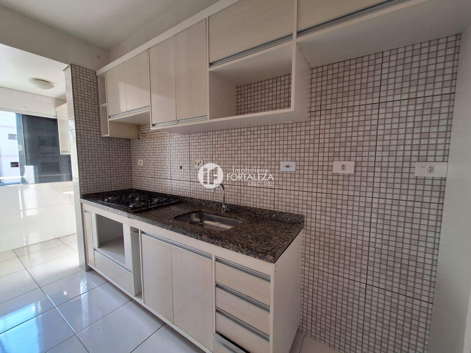 Apartamento para aluguel no Alto Alegre: 