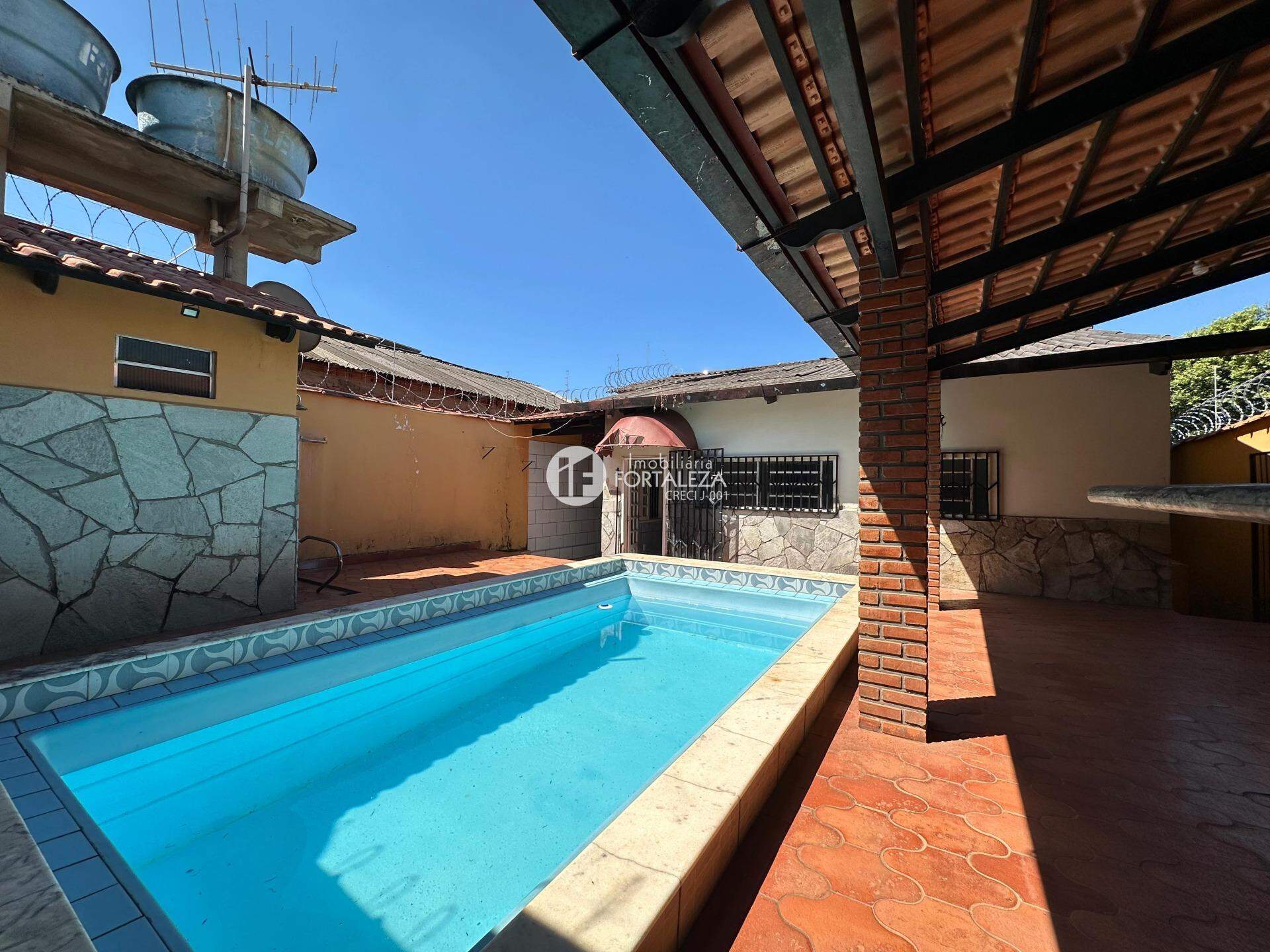 Casa à venda no Xavier Maia: 