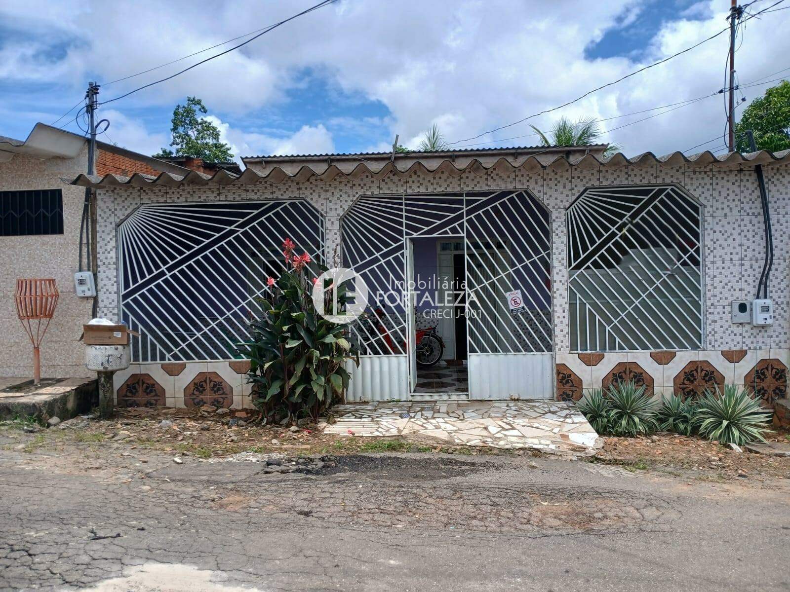 Casa à venda no Isaura Parente: