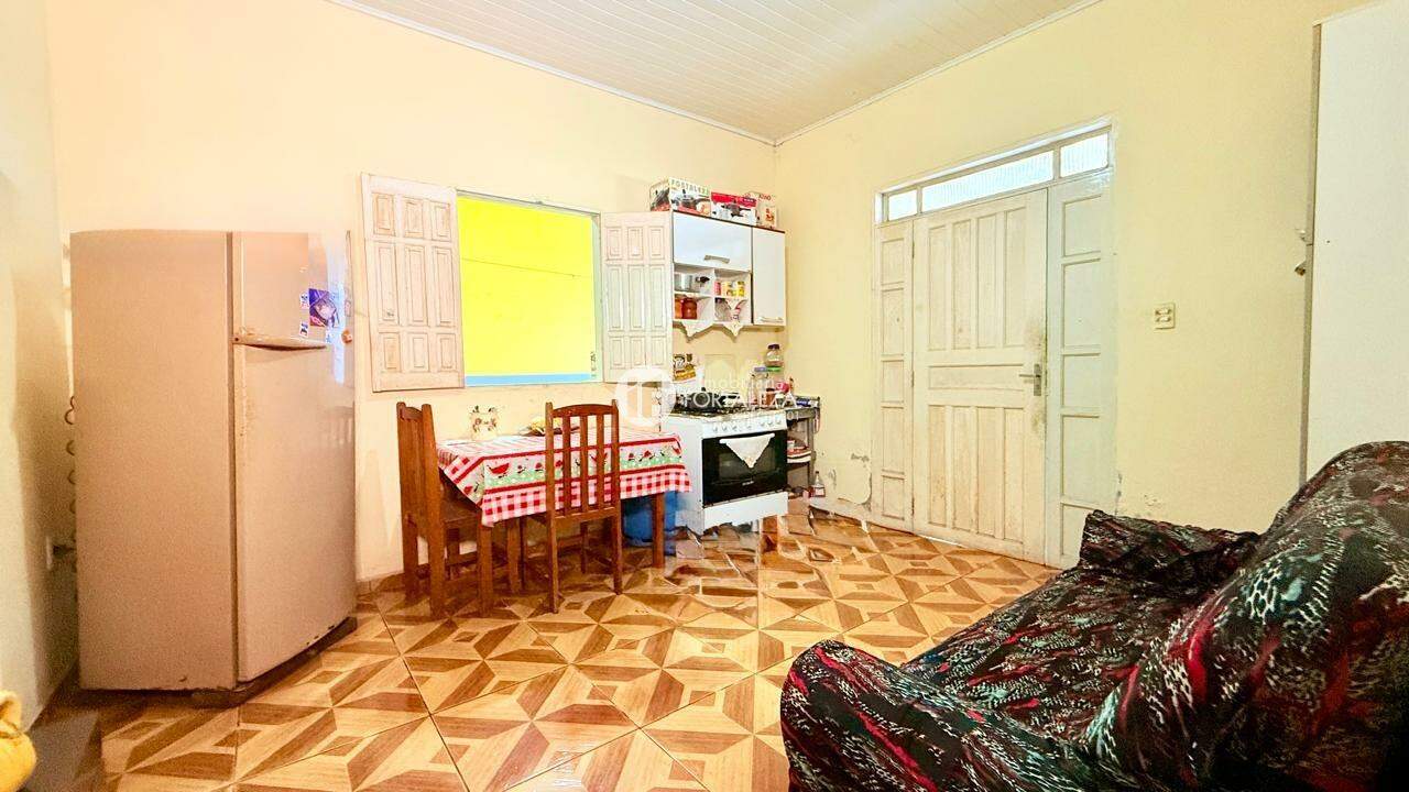 Casa à venda no Isaura Parente: