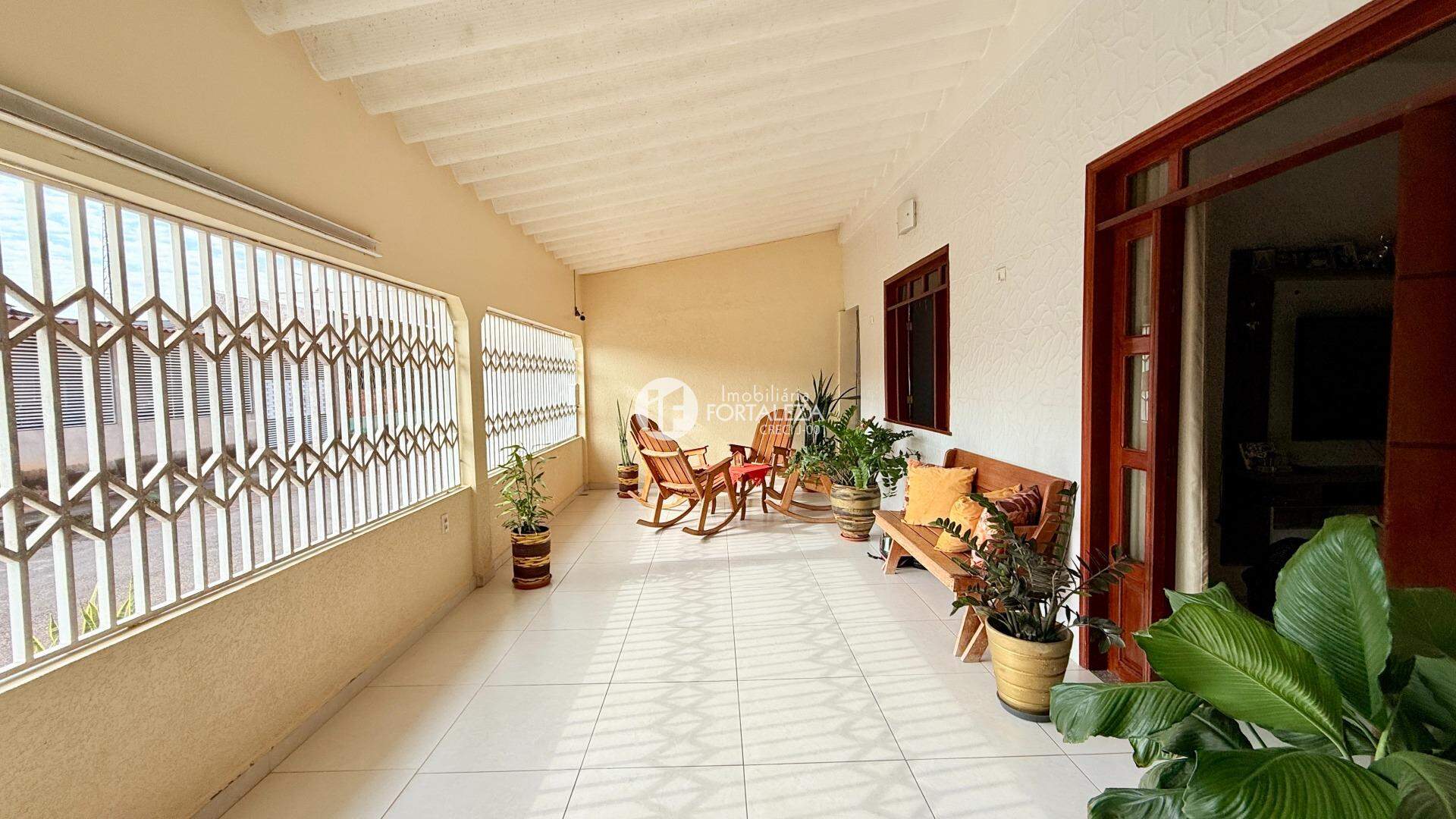 Casa à venda no Conjunto Universitário II: 