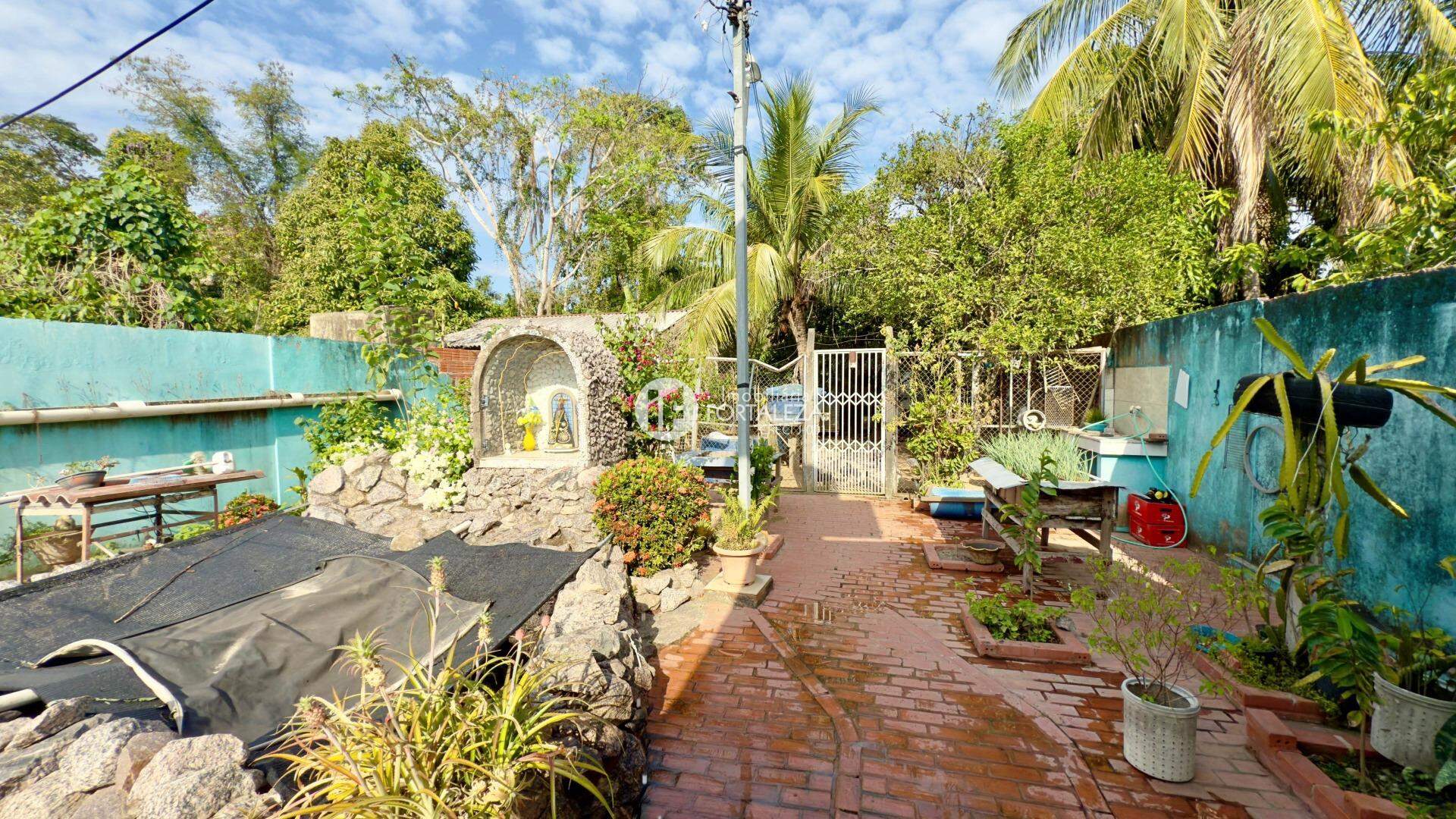 Casa à venda no Conjunto Universitário II: 