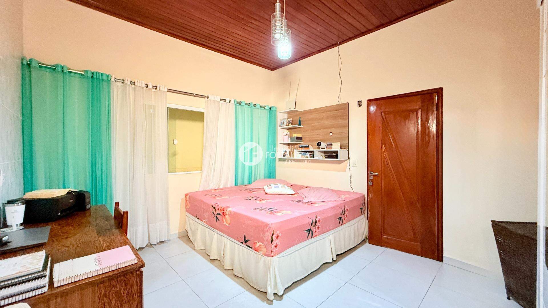 Casa à venda no Conjunto Universitário II: 