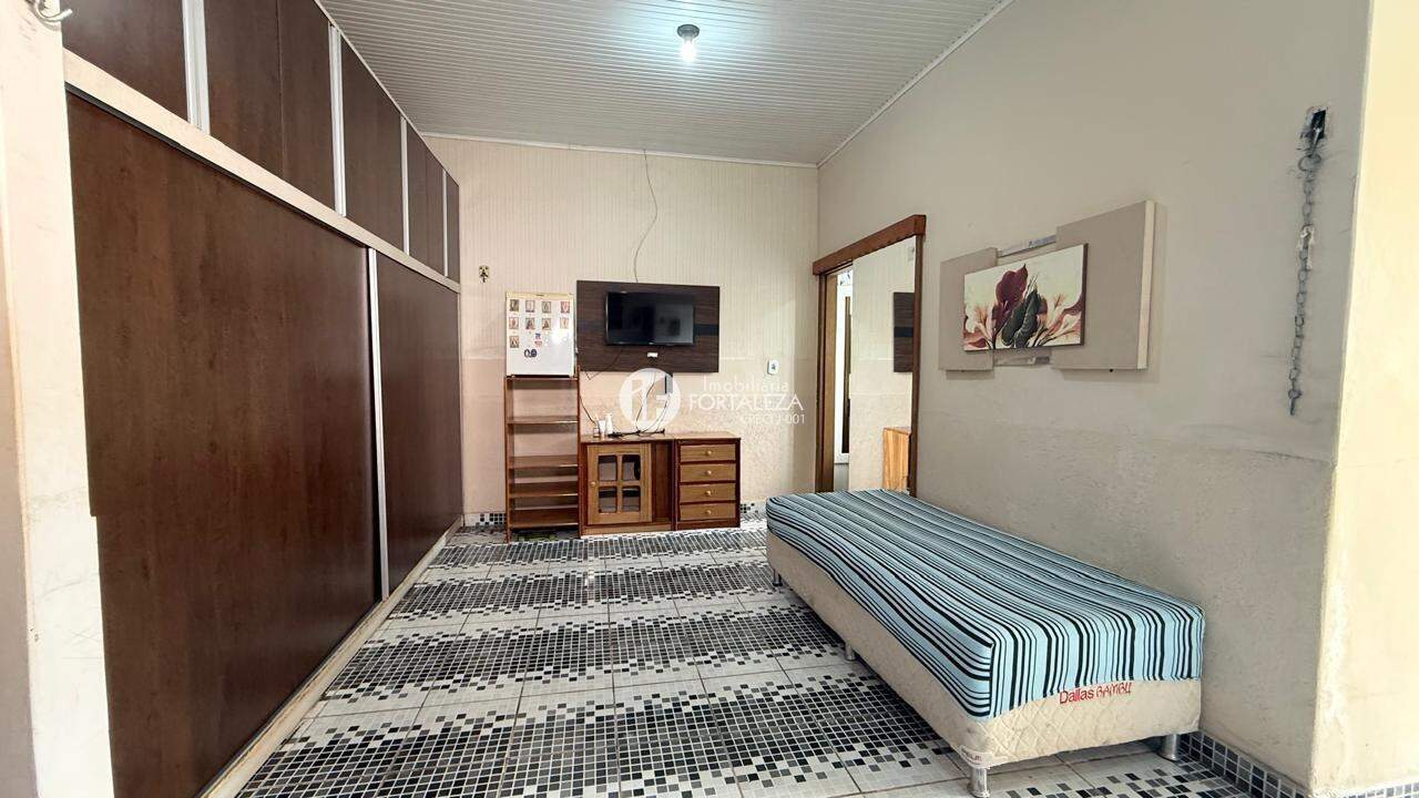 Casa Residencial à venda no Conjunto Tucumã: 