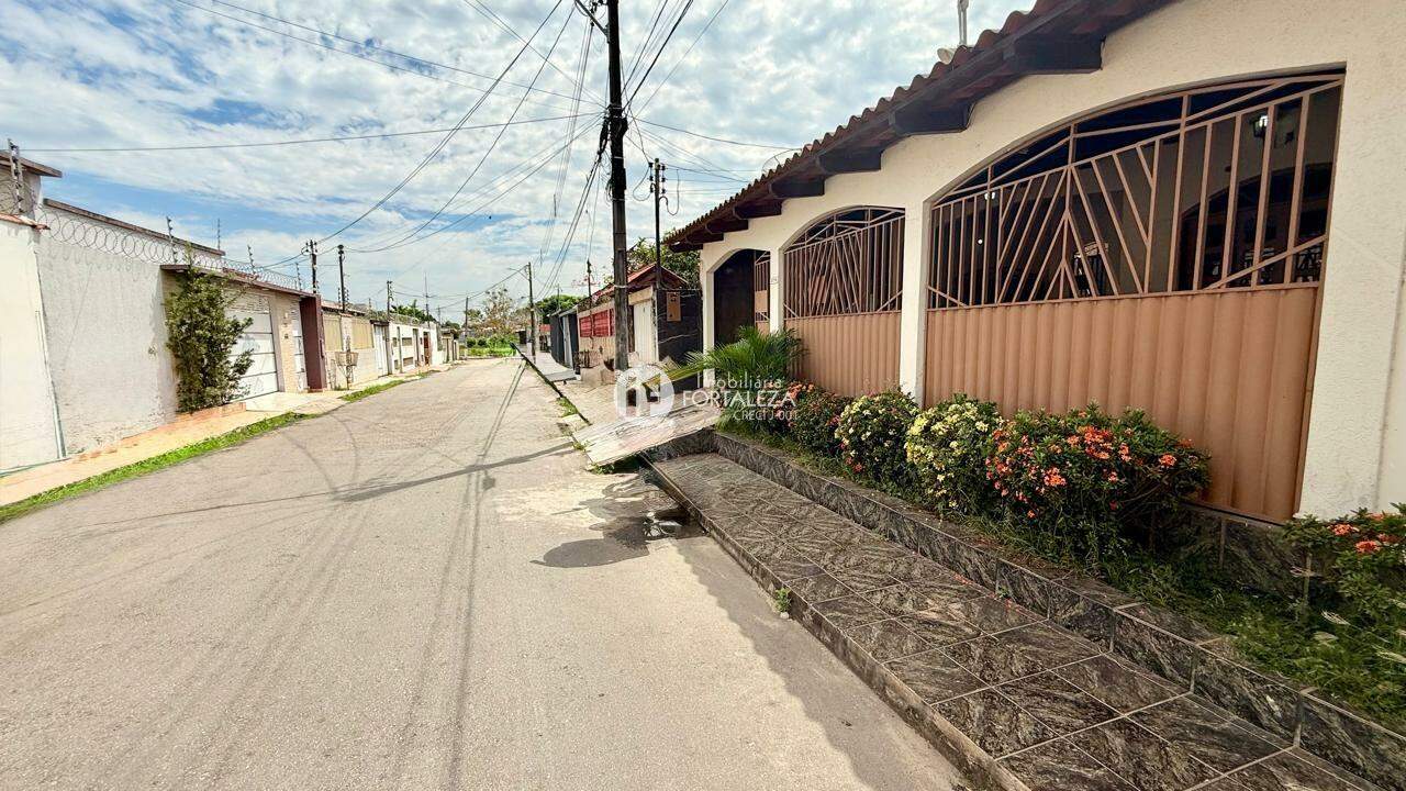 Casa Residencial à venda no Conjunto Tucumã: