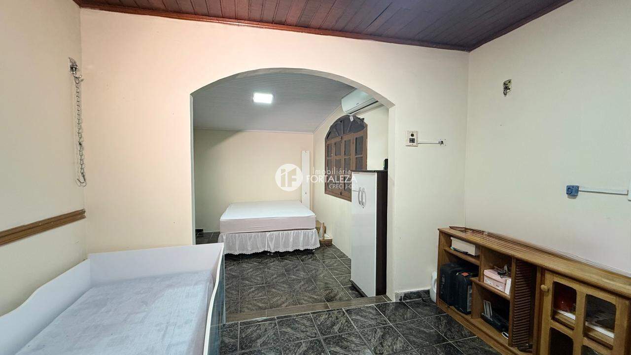 Casa Residencial à venda no Conjunto Tucumã: 