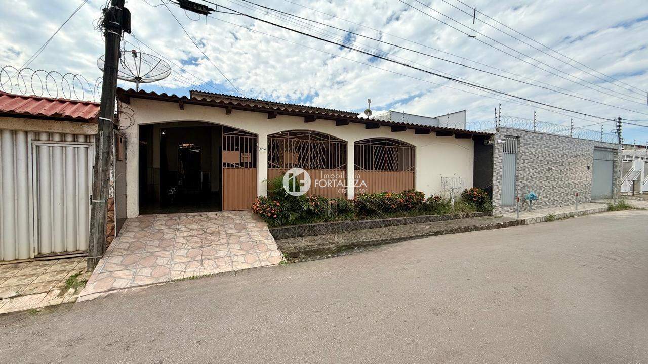 Casa Residencial à venda no Conjunto Tucumã: