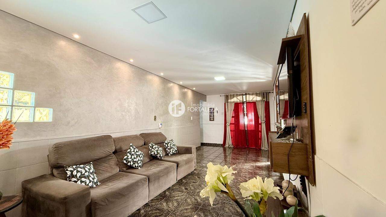Casa Residencial à venda no Conjunto Tucumã: