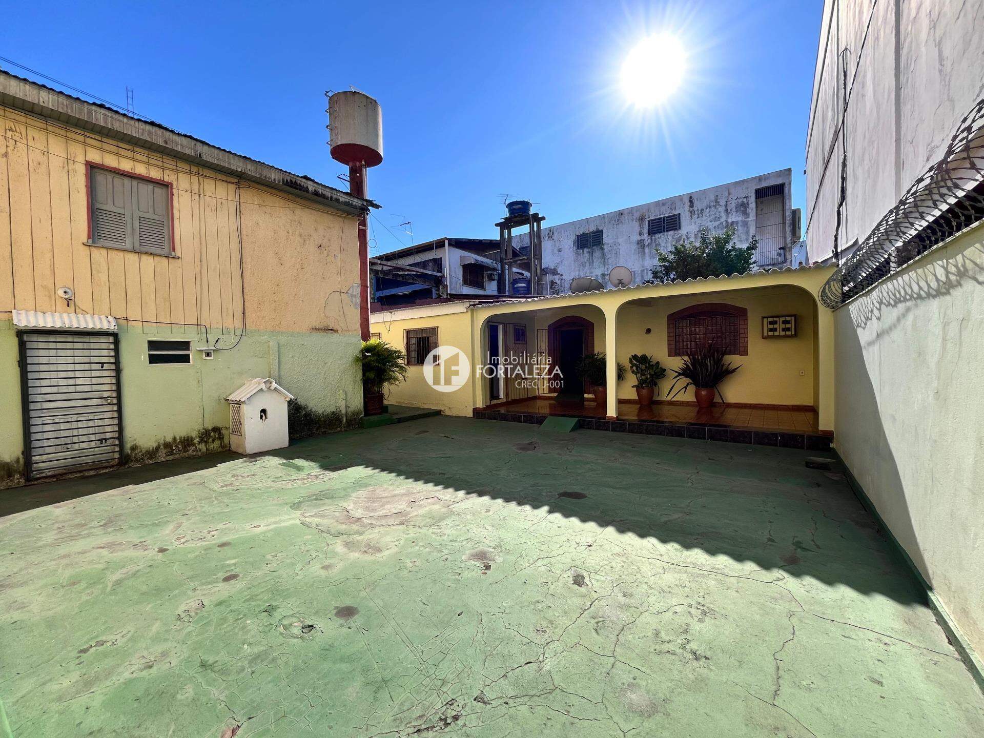 Casa Residencial à venda no Bosque: 