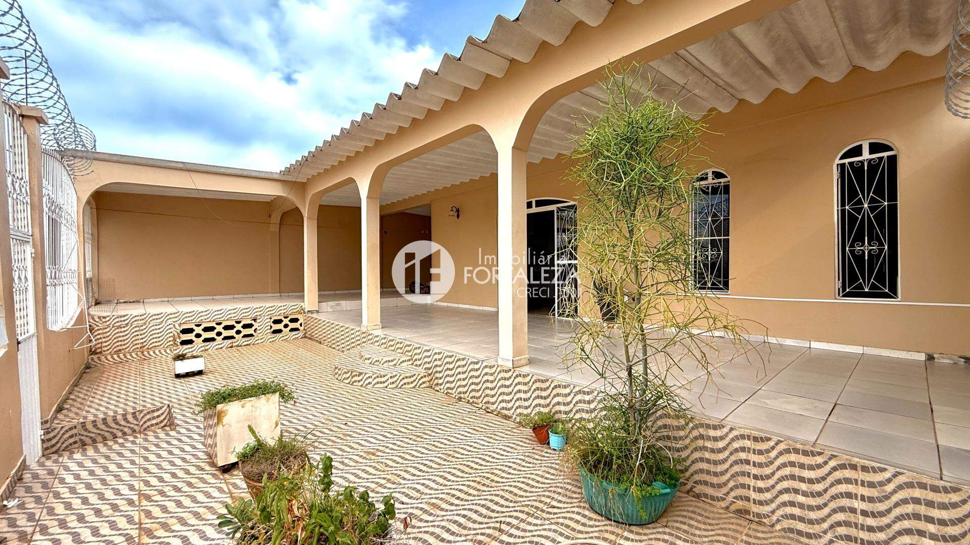 Casa Residencial à venda no Floresta: 