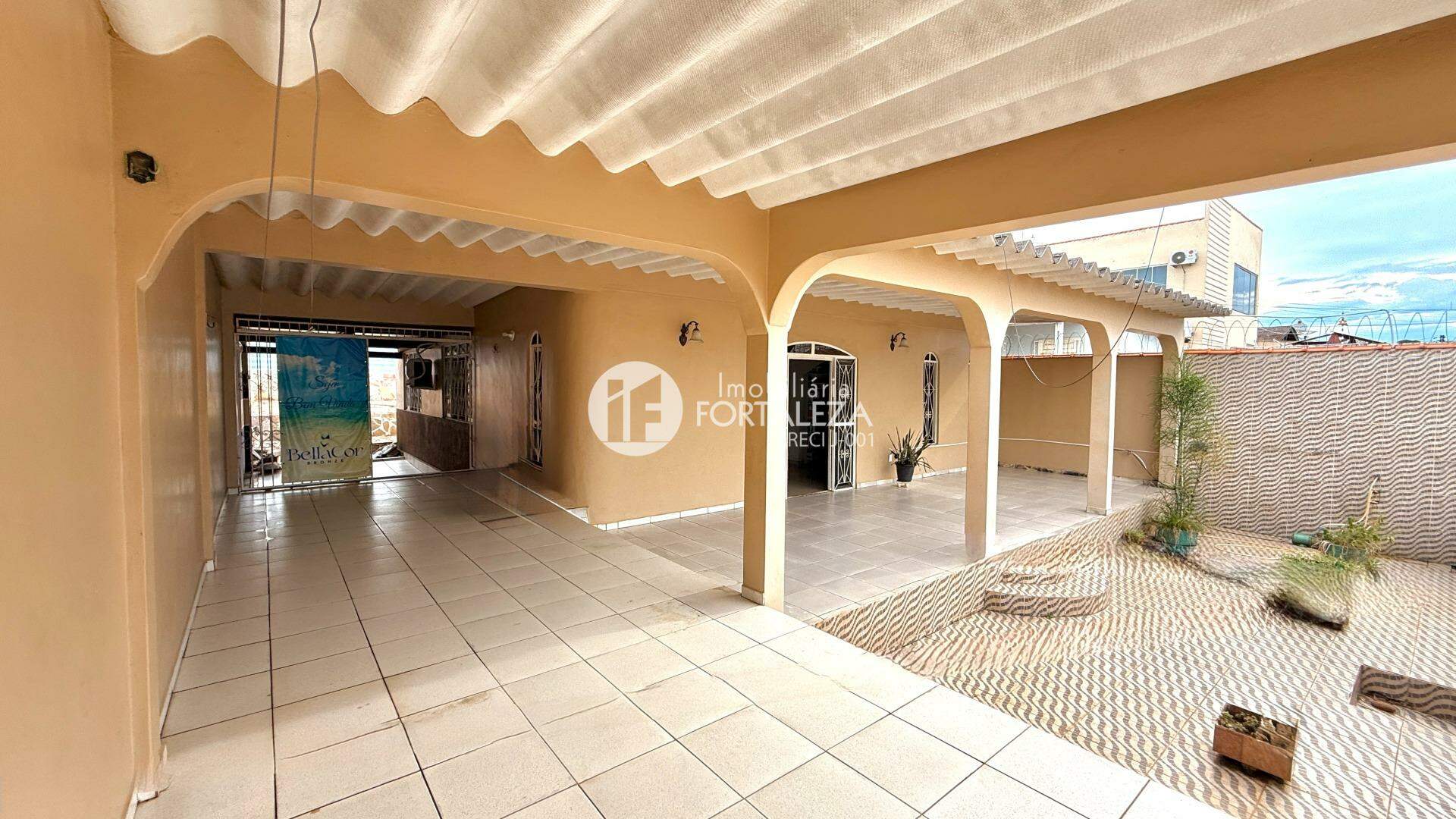 Casa Residencial à venda no Floresta: 