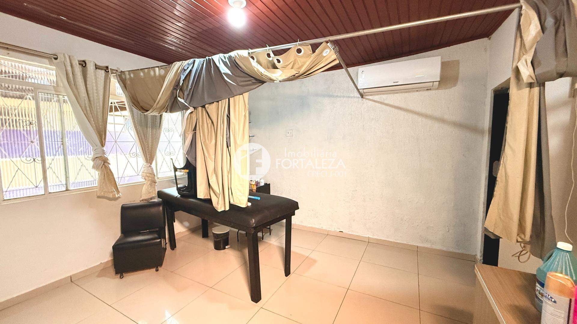 Casa Residencial à venda no Floresta: 