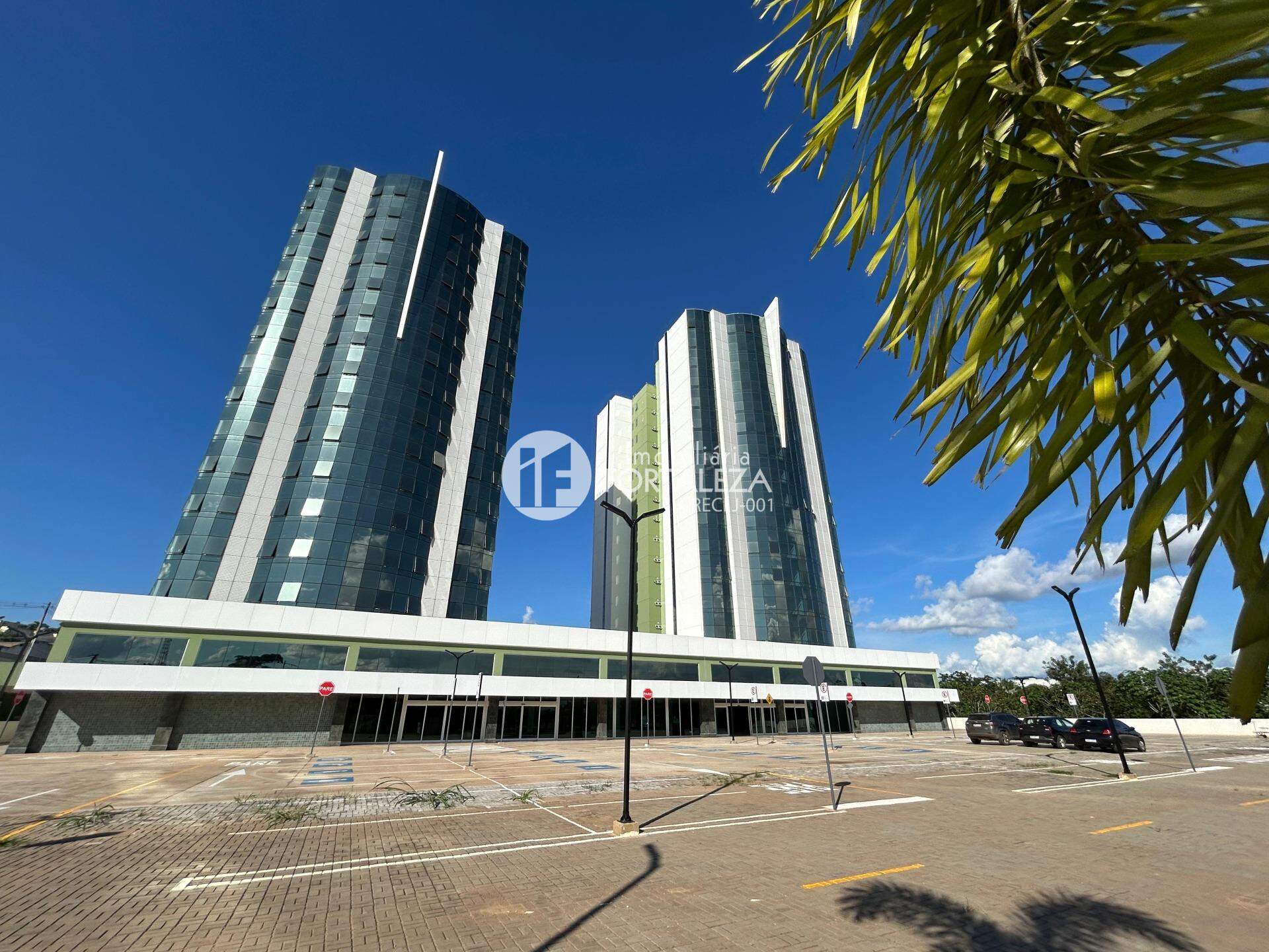 Salão Comercial à venda no Via Towers: 