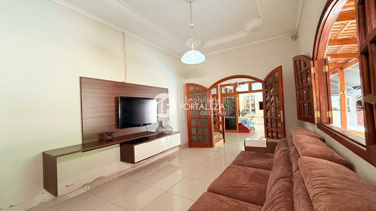 Casa Residencial à venda no Conjunto Paulo César de Oliveira: