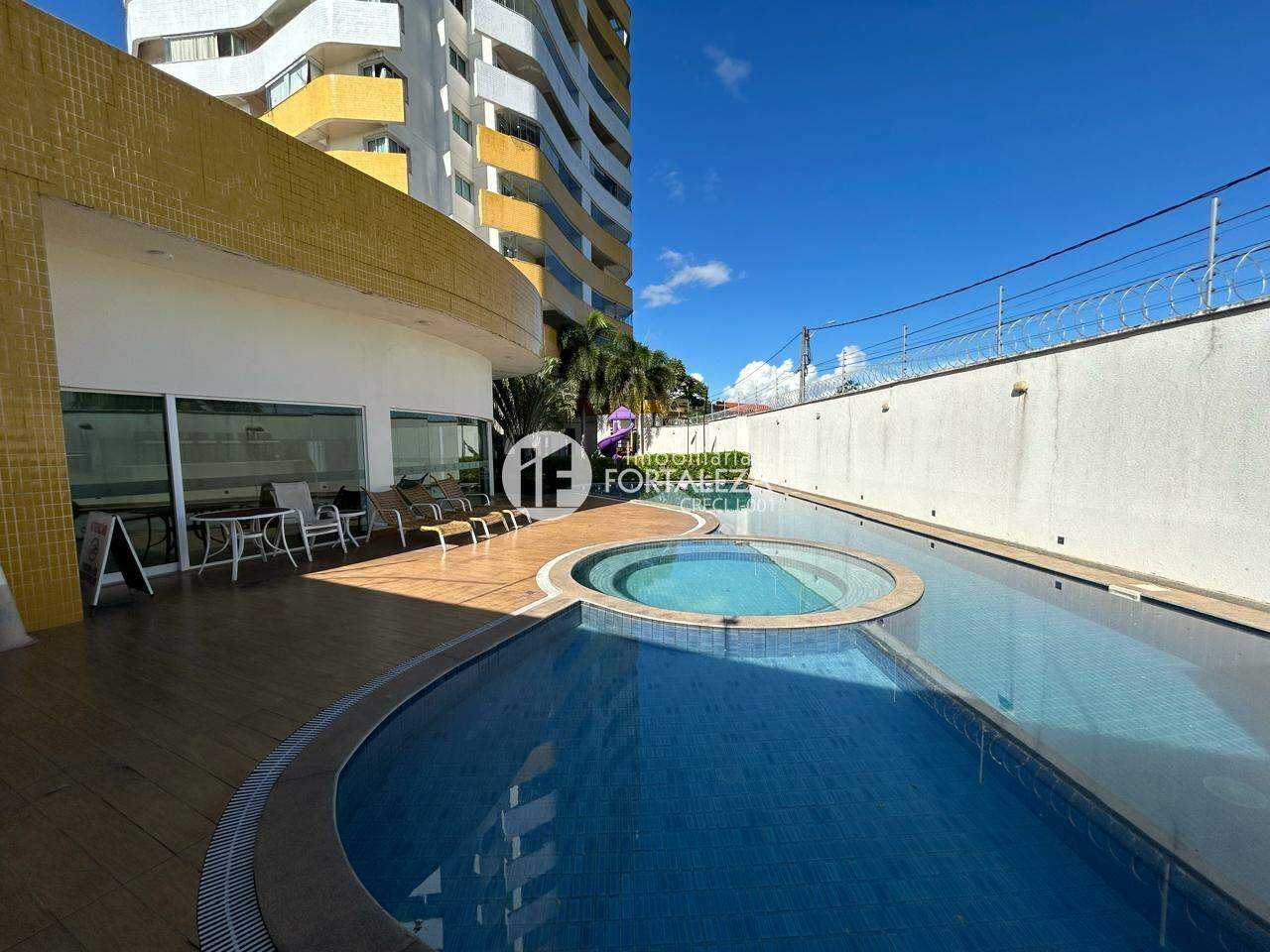 Apartamento à venda no Residencial Flamboyant: 