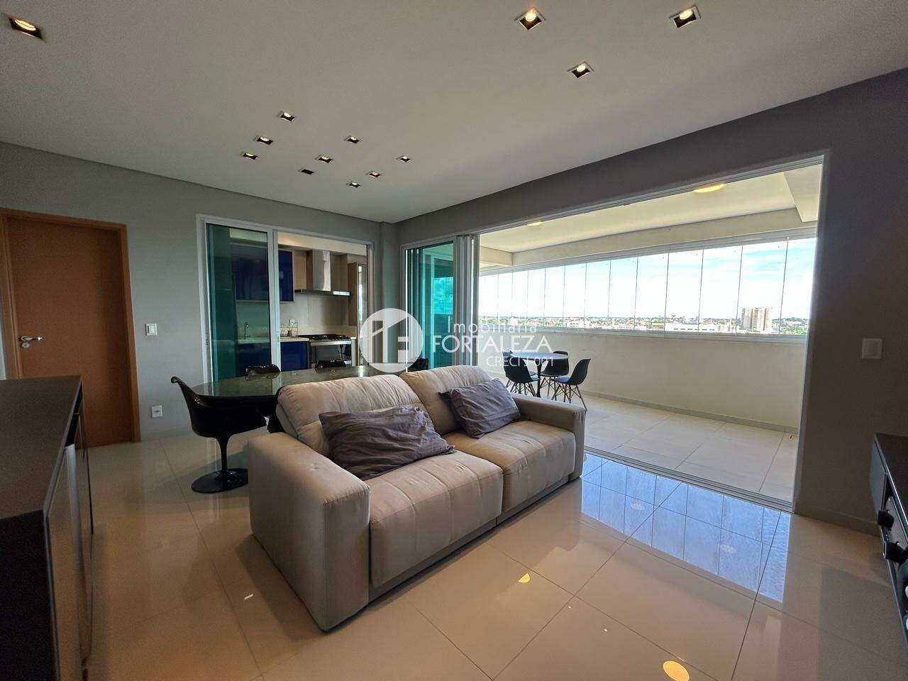 Apartamento à venda no Residencial Flamboyant: 