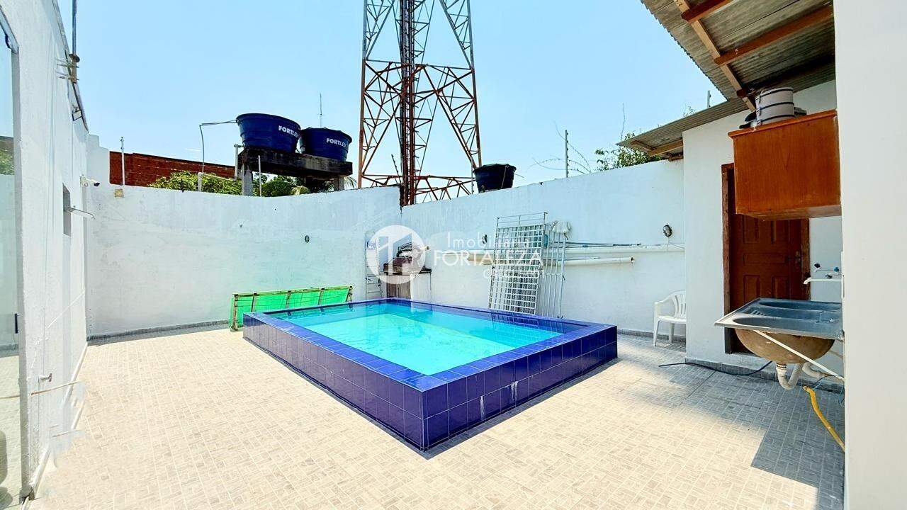 Casa Residencial à venda no Conjunto Manoel Julião: 