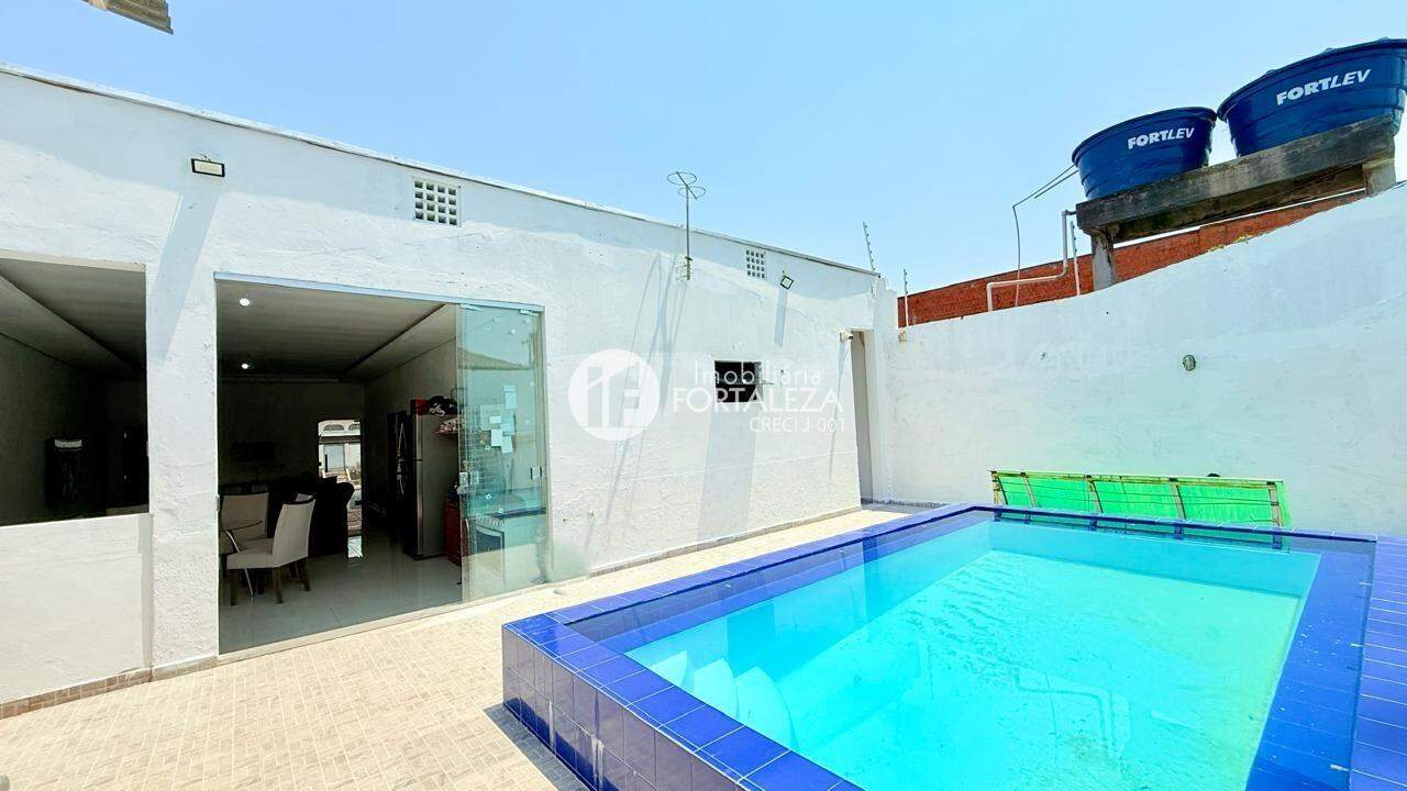 Casa Residencial à venda no Conjunto Manoel Julião: 