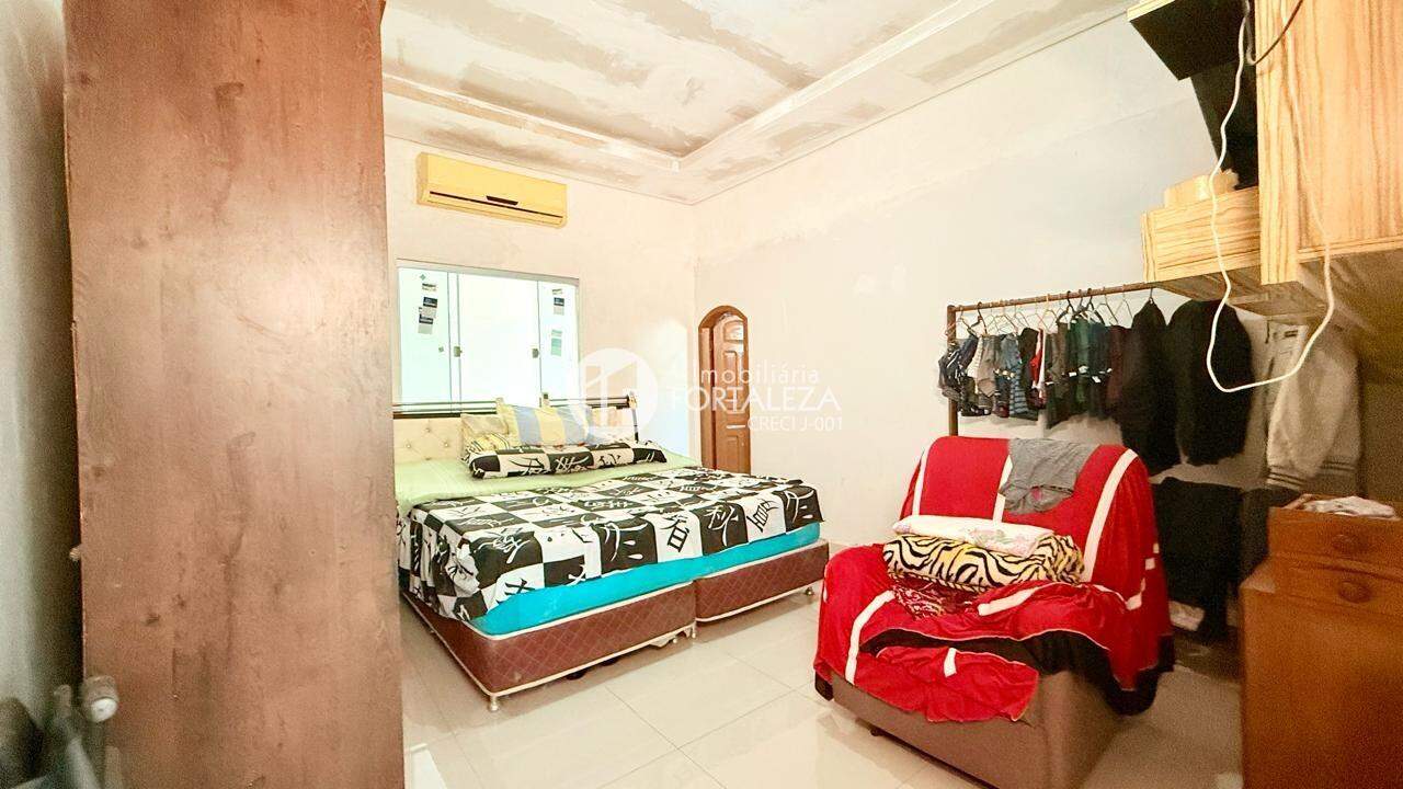 Casa Residencial à venda no Conjunto Manoel Julião: 