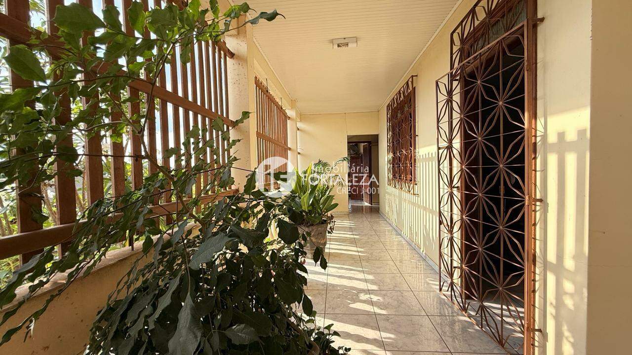 Casa Residencial à venda no Bosque: 