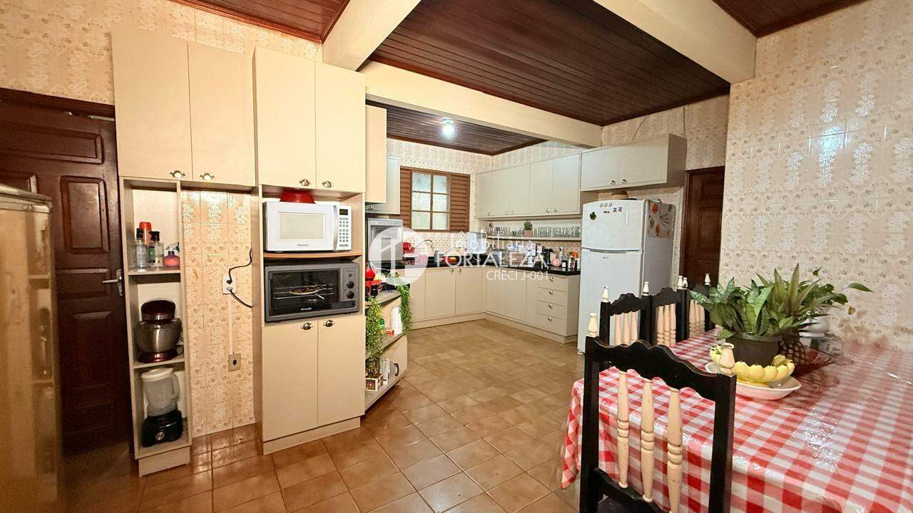 Casa Residencial à venda no Bosque: 