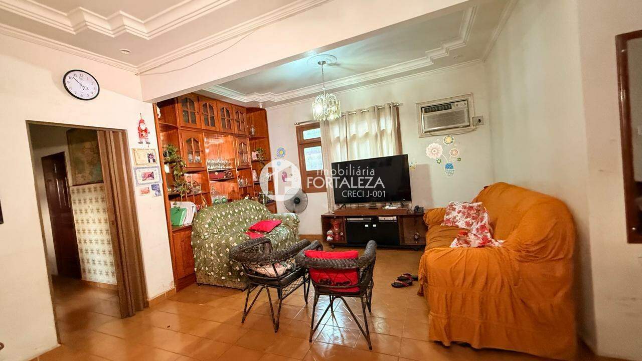 Casa Residencial à venda no Bosque: 