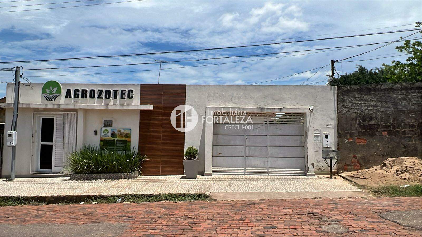 Casa Residencial à venda no Estação Experimental: