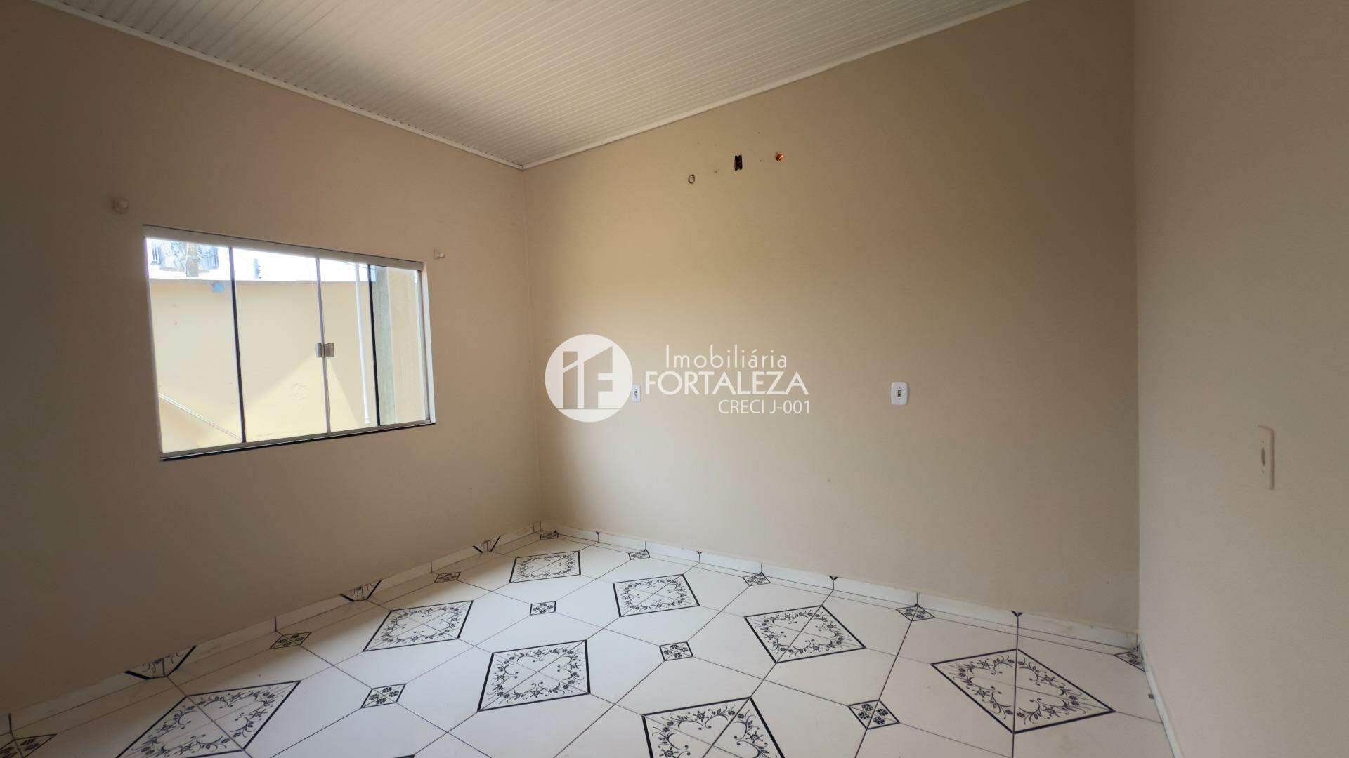 Casa Residencial à venda no Tancredo Neves: 