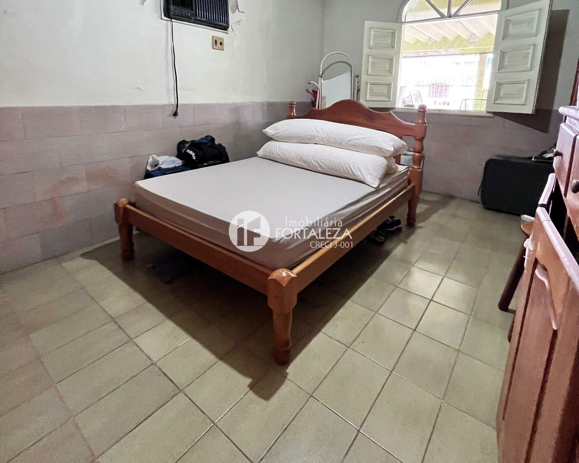 Casa Residencial à venda no Conjunto Tucumã: