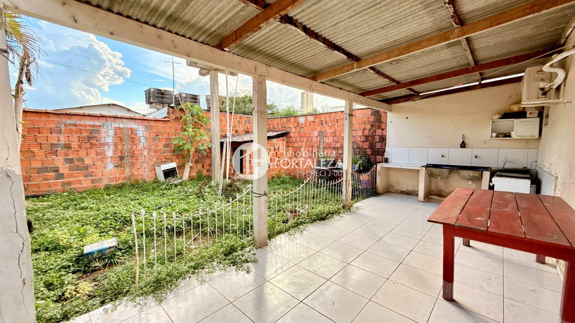 Casa Residencial à venda no Conjunto Universitário: 