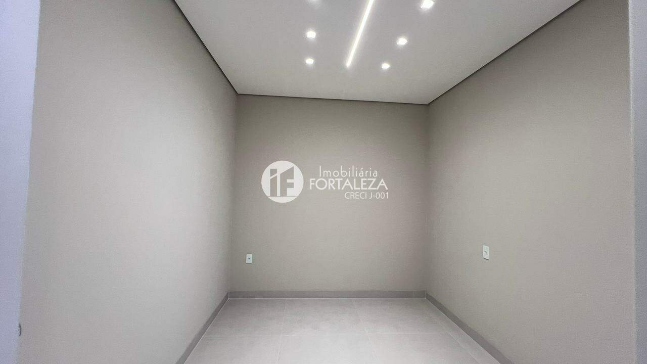 Casa Residencial à venda no Portal Ipê: 