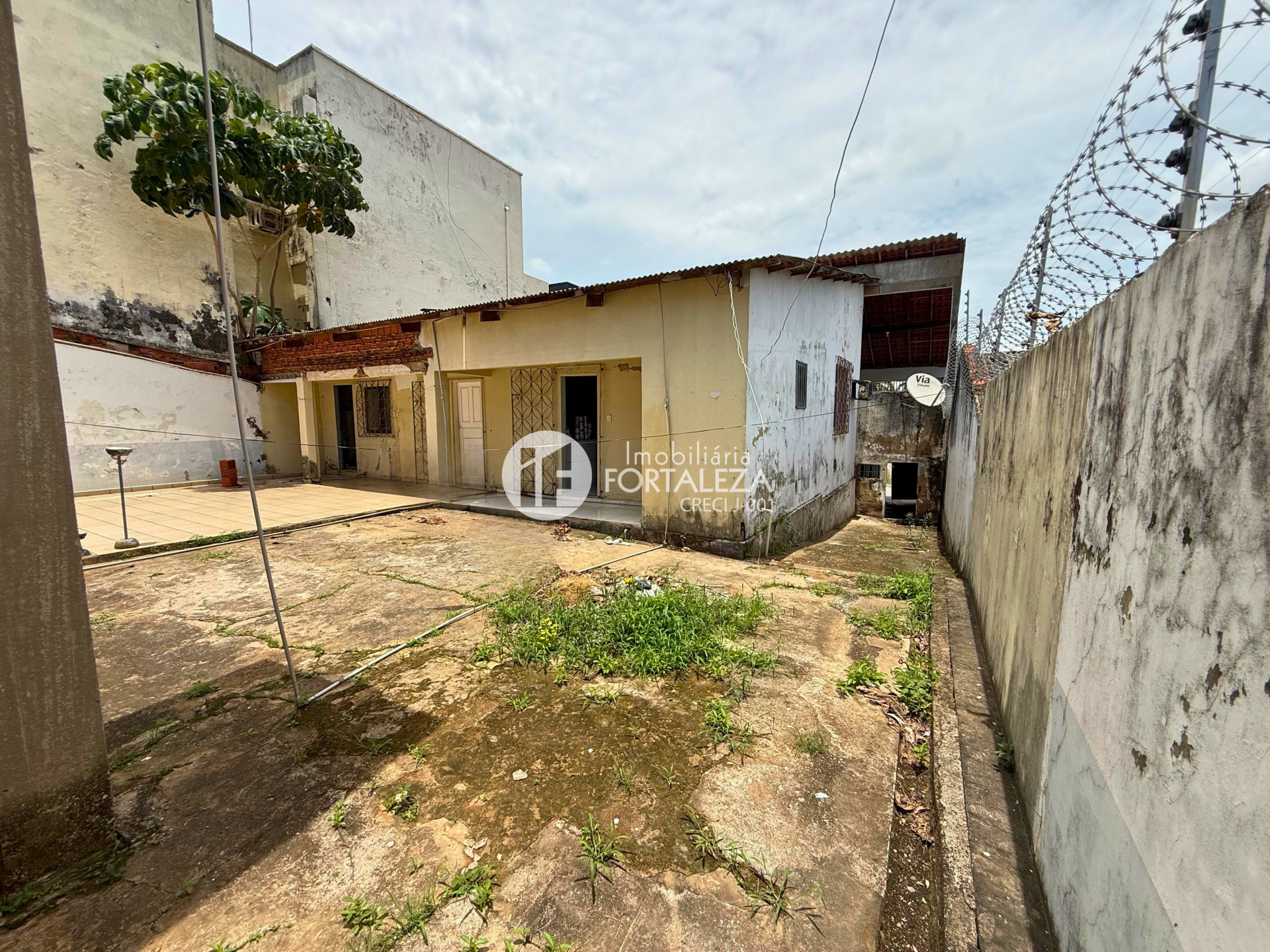 Casa Comercial à venda no Ipase: 