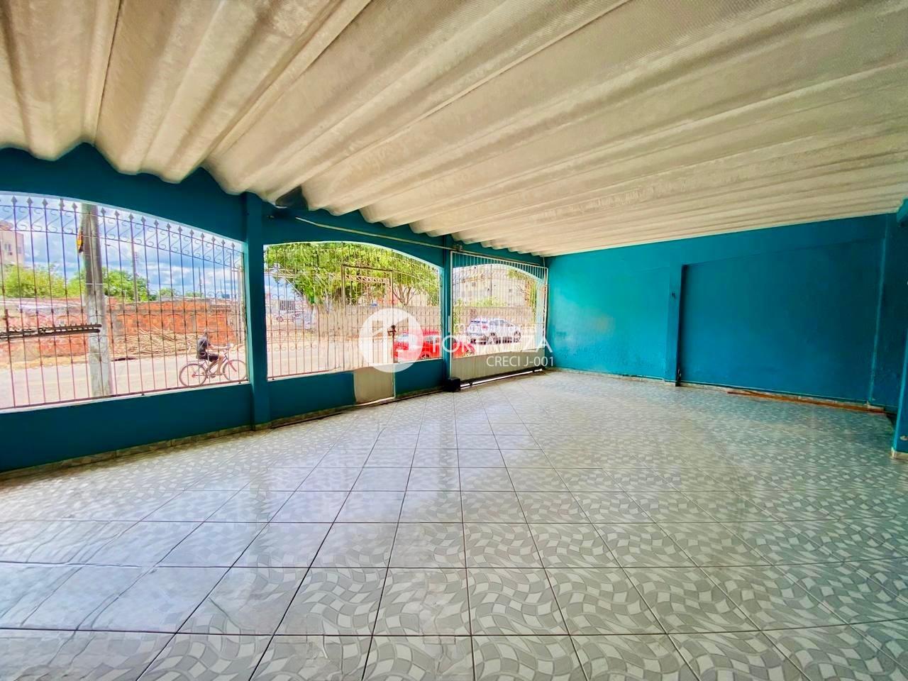 Casa Residencial à venda no Conjunto Manoel Julião: 