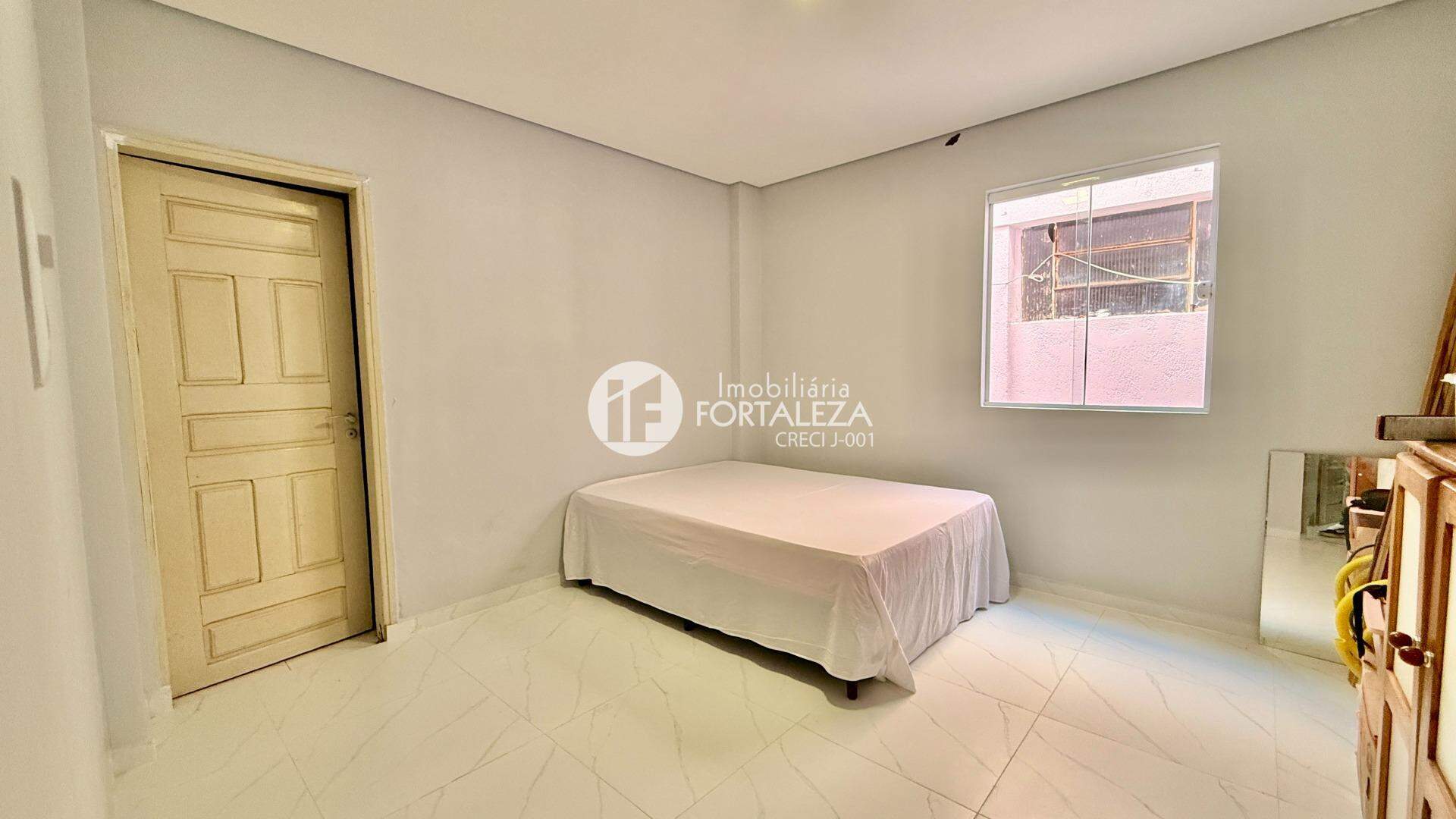 Casa Residencial à venda no Bosque: 